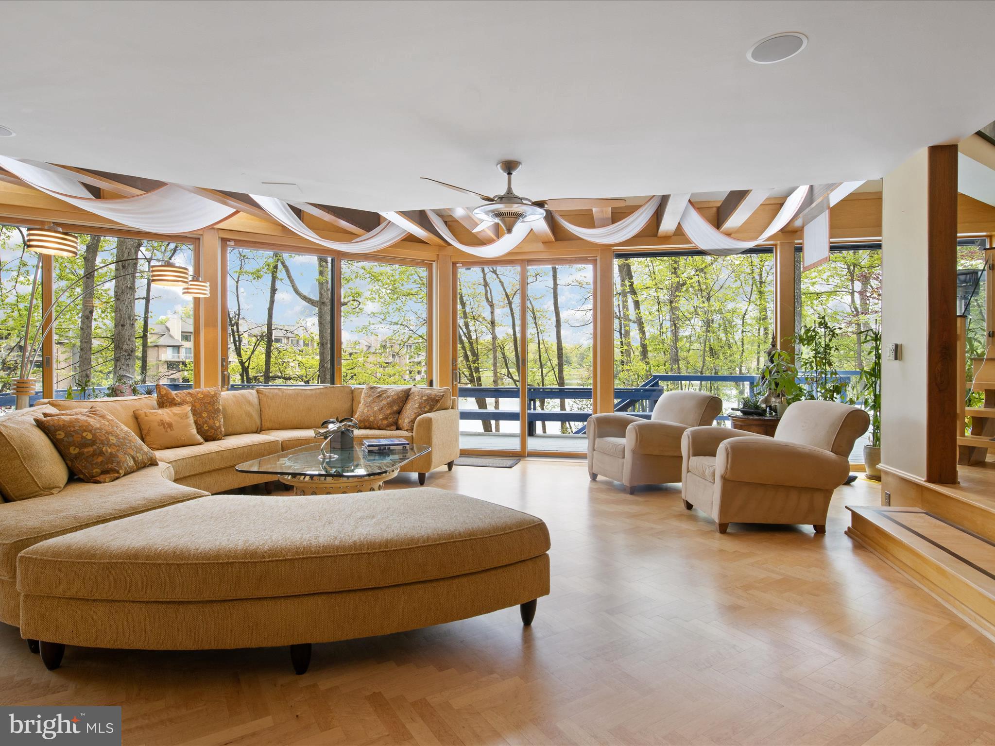 RESTON - Residential