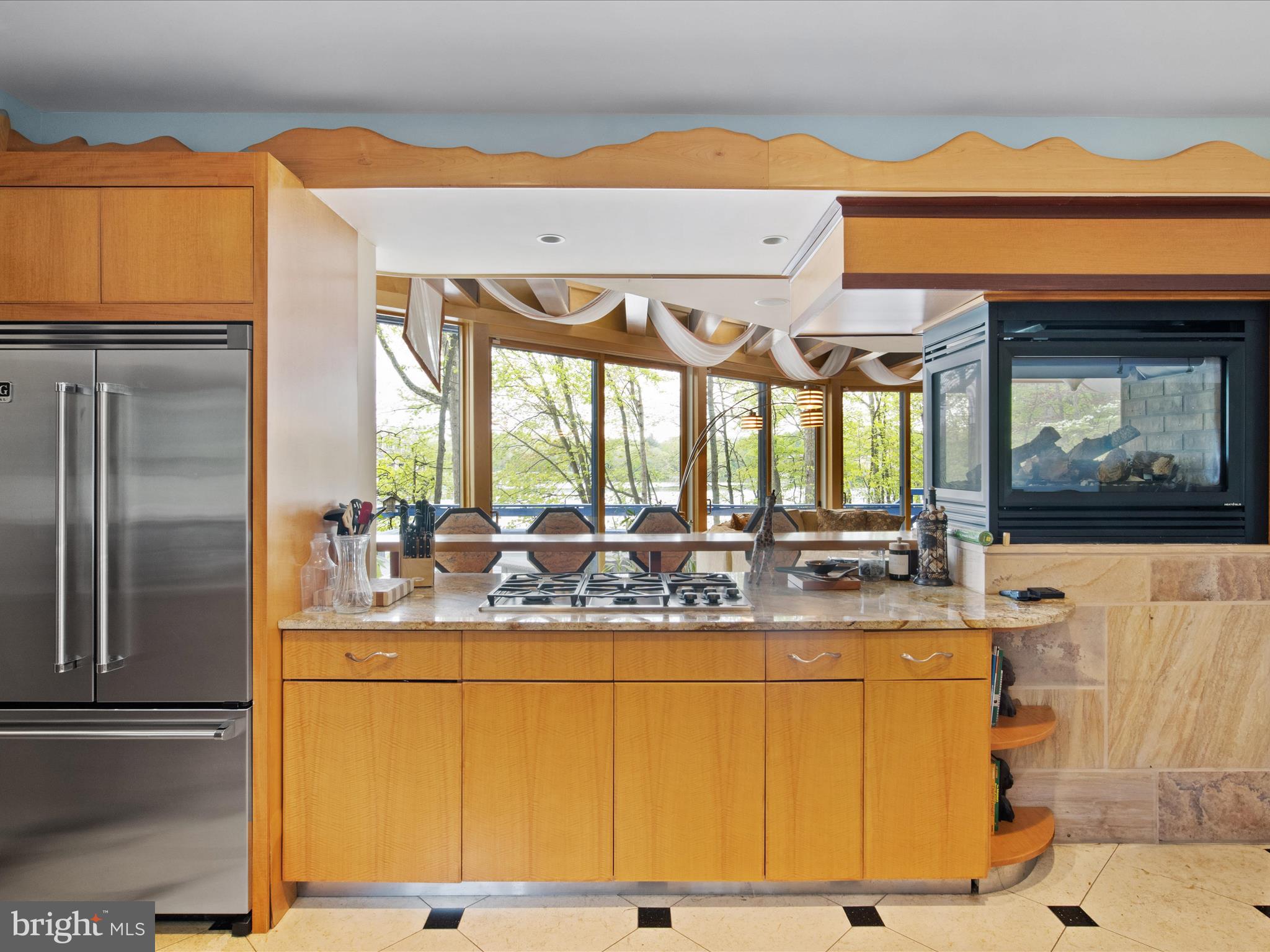 RESTON - Residential