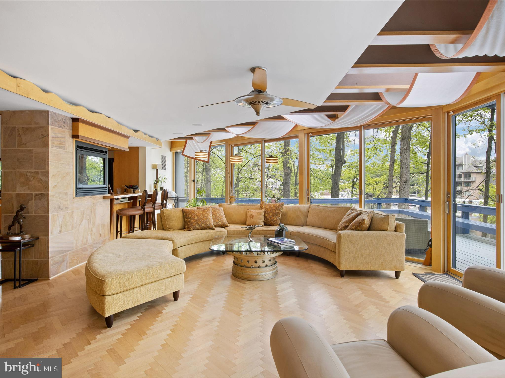 RESTON - Residential