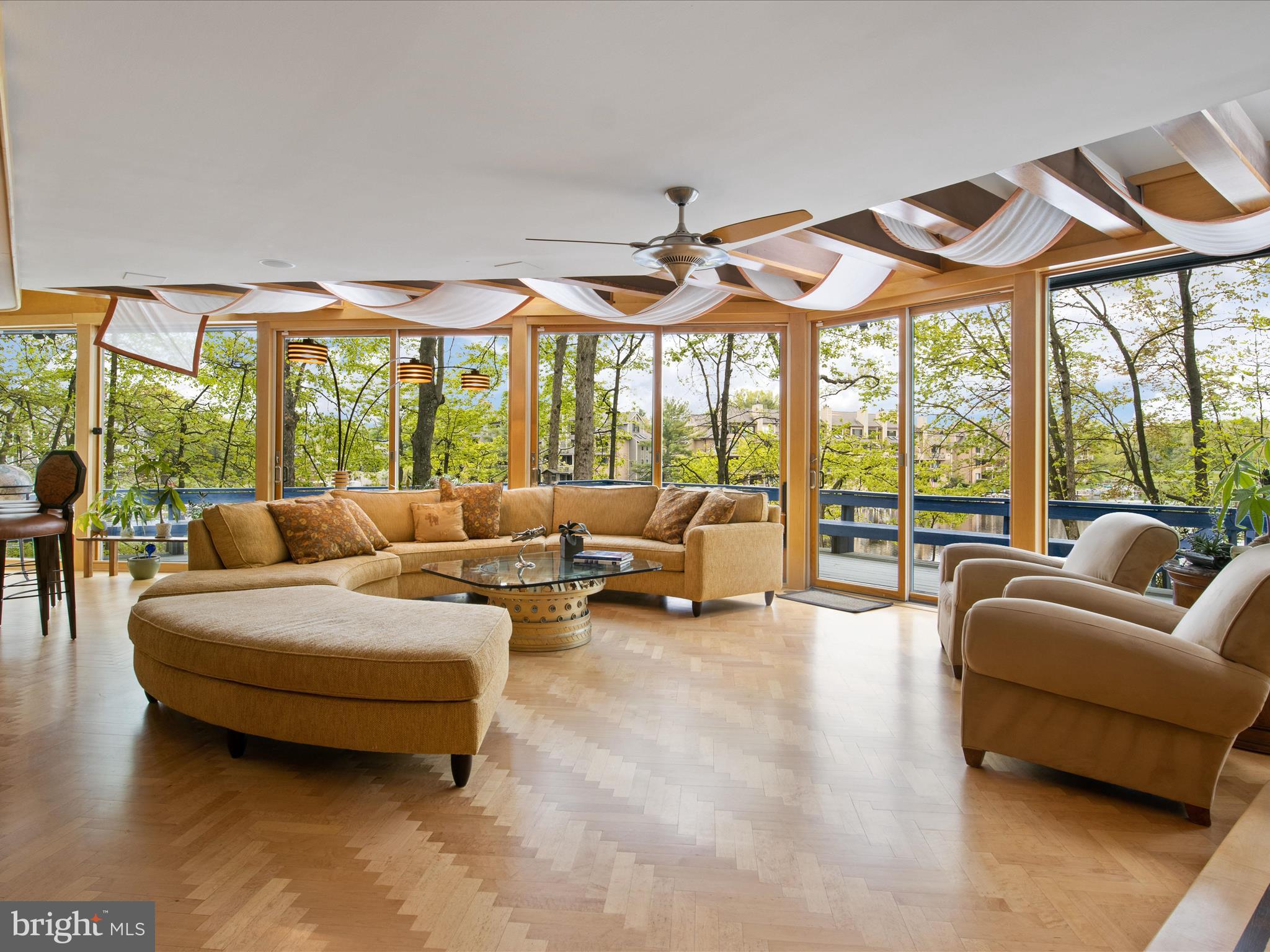 RESTON - Residential