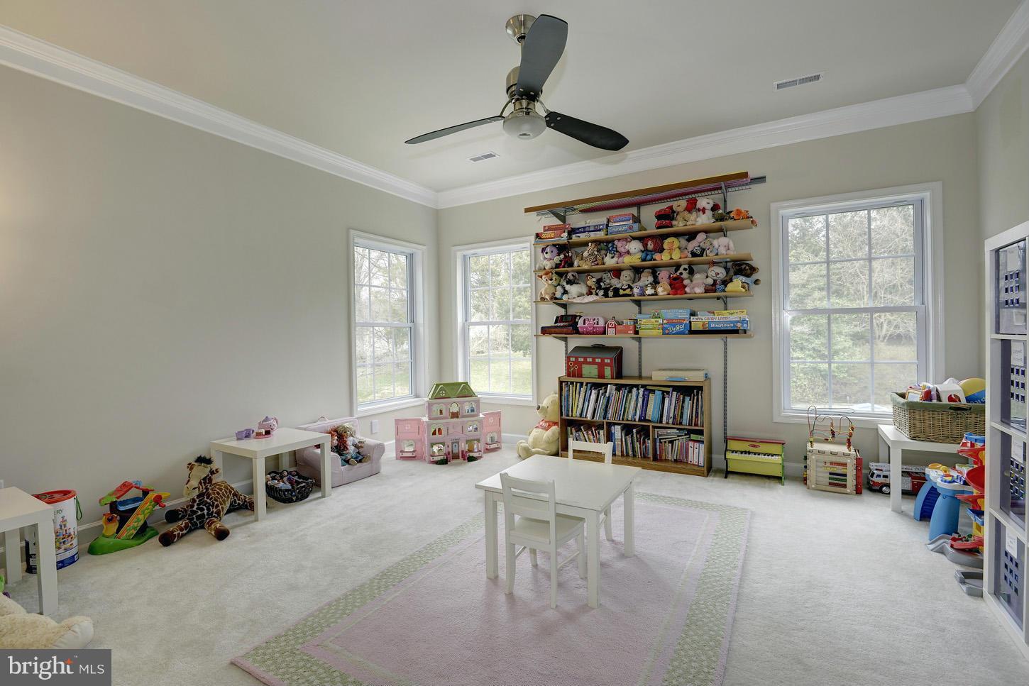 WEST LANGLEY - Residential