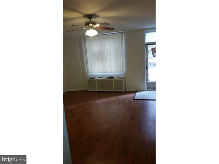 PORT RICHMOND - Residential Lease