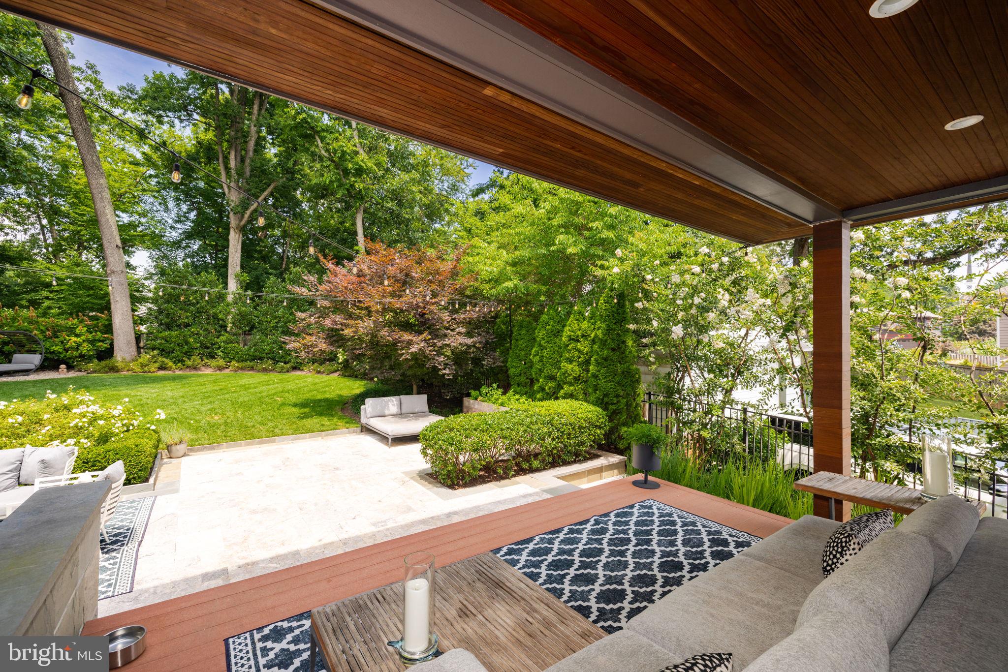 VIENNA WOODS - Residential