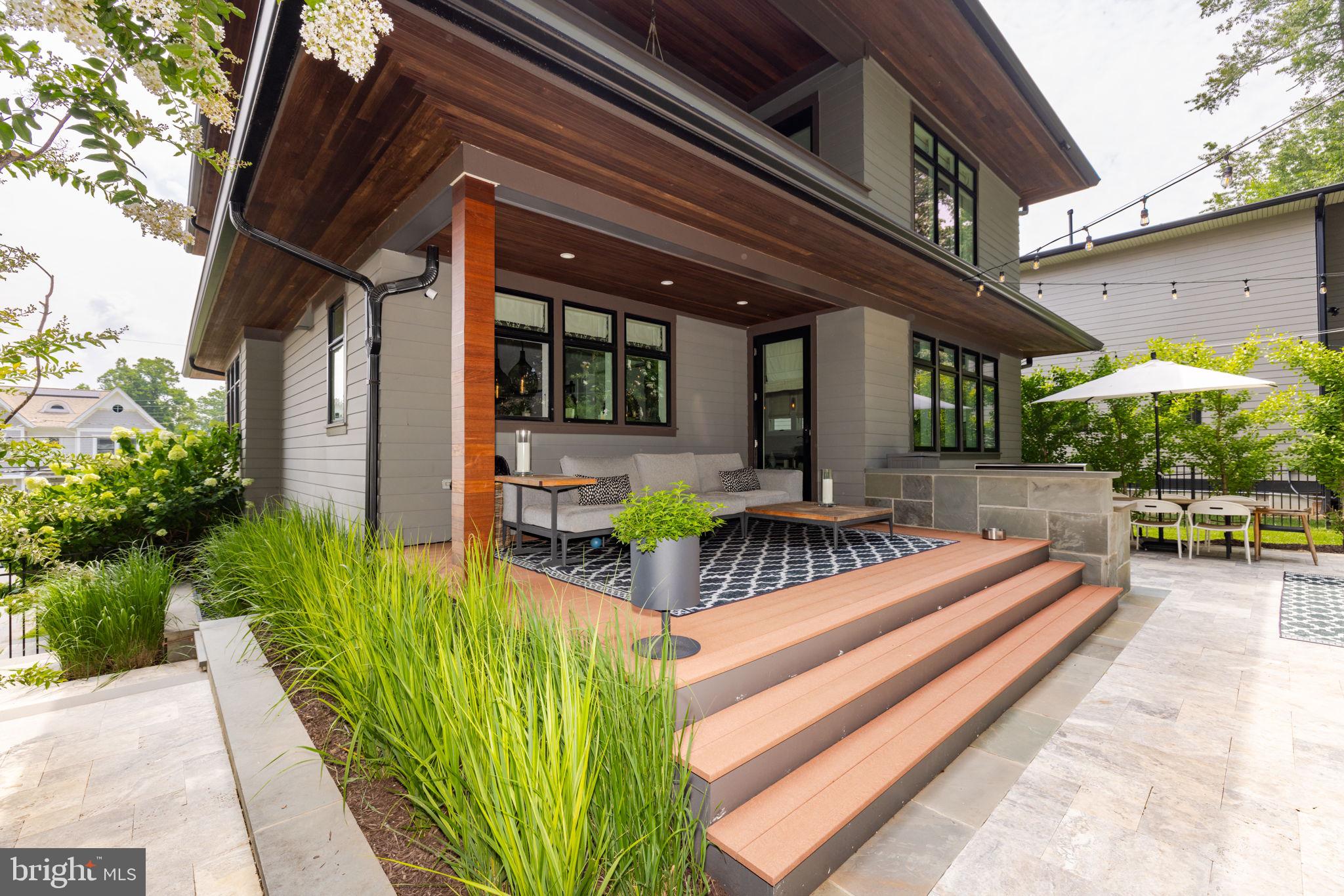 VIENNA WOODS - Residential