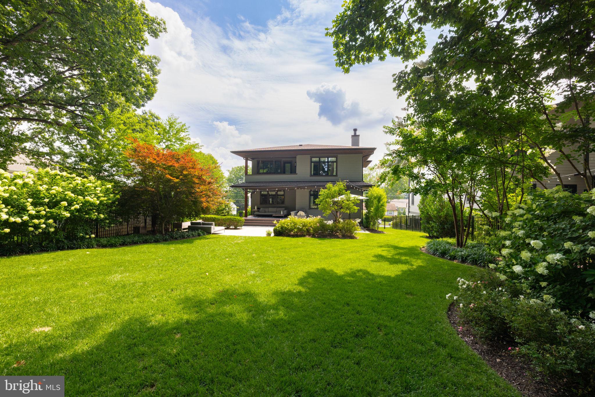 VIENNA WOODS - Residential