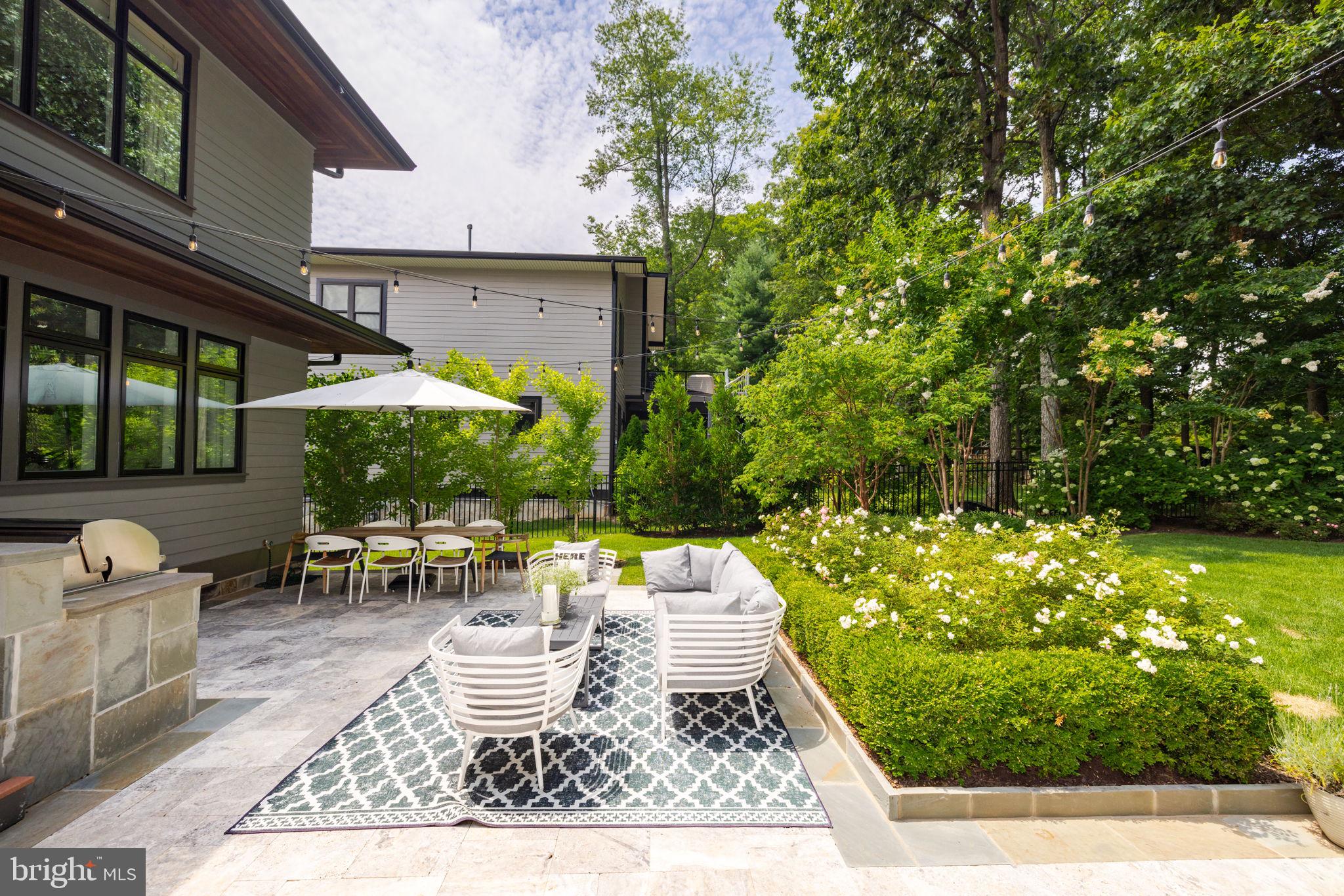 VIENNA WOODS - Residential