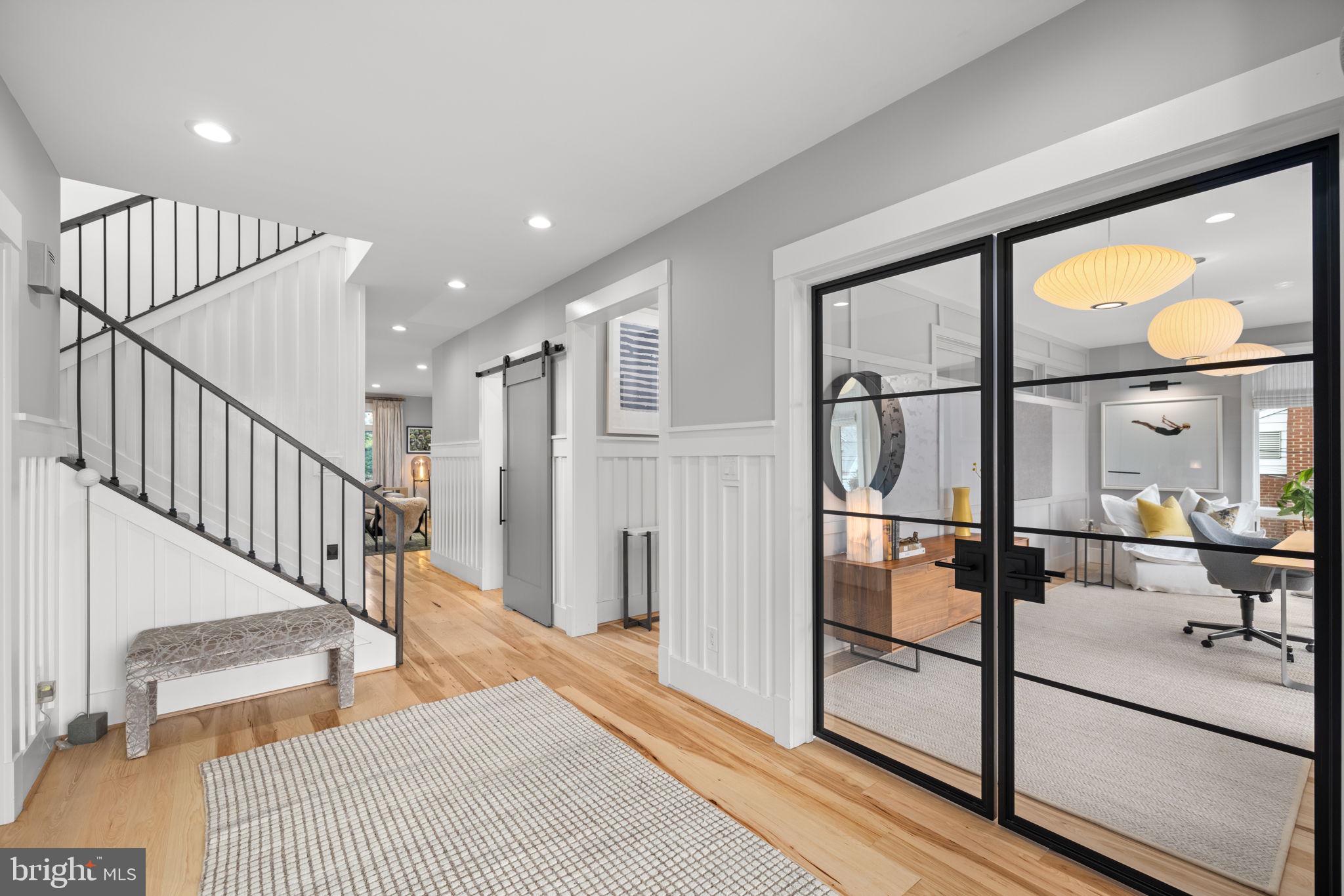 VIENNA WOODS - Residential