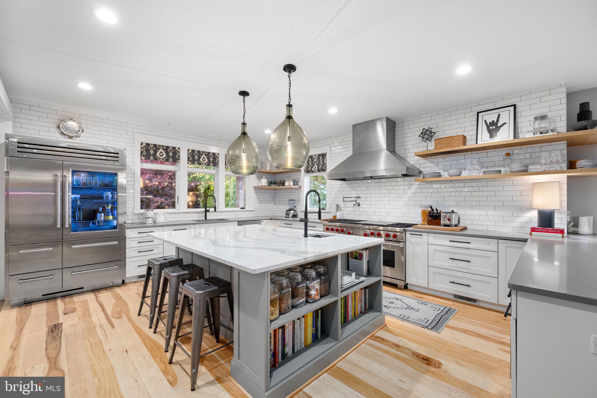 VIENNA WOODS - Residential