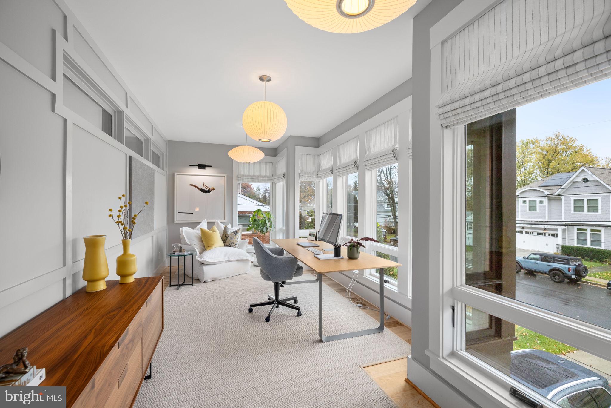 VIENNA WOODS - Residential