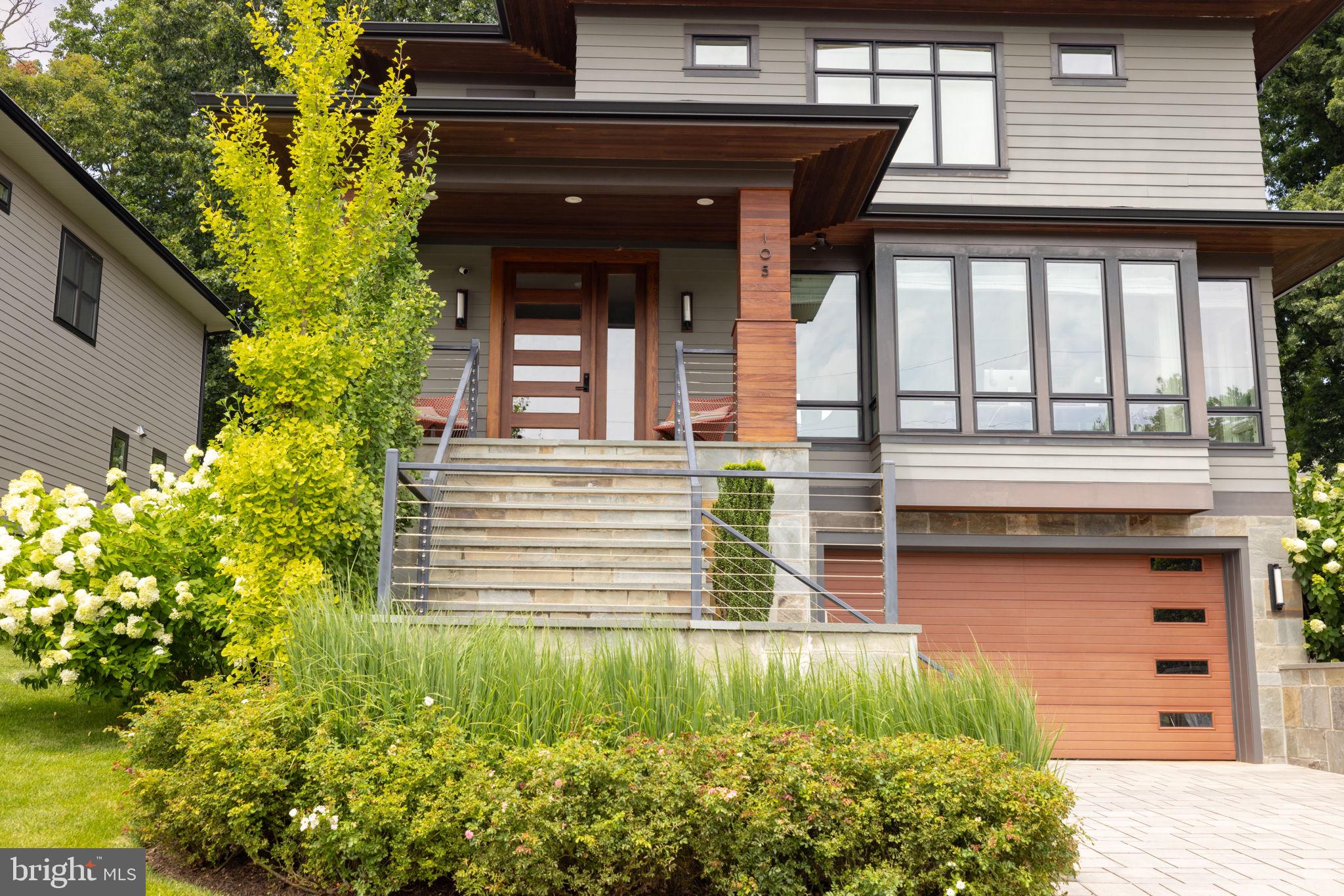 VIENNA WOODS - Residential