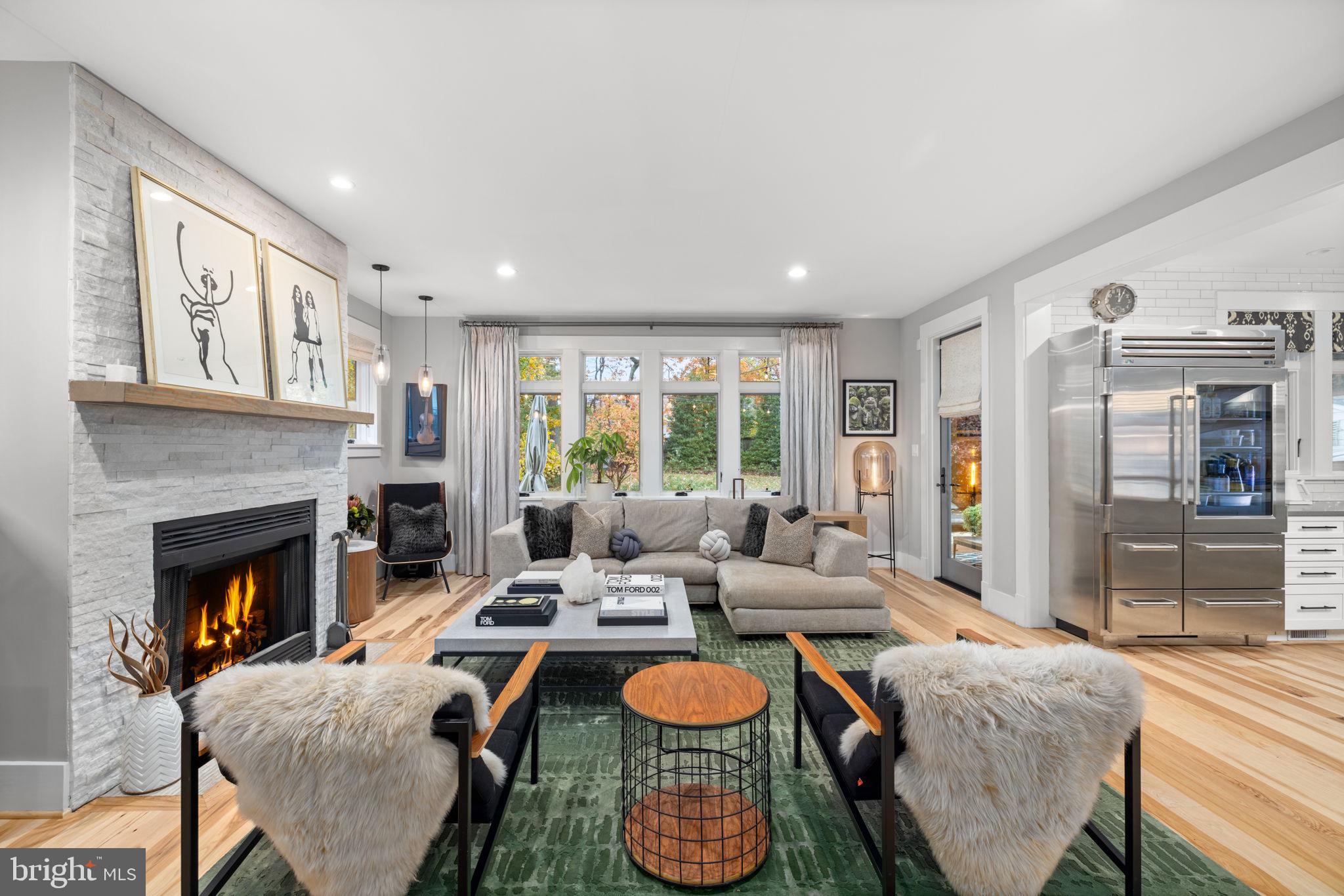 VIENNA WOODS - Residential