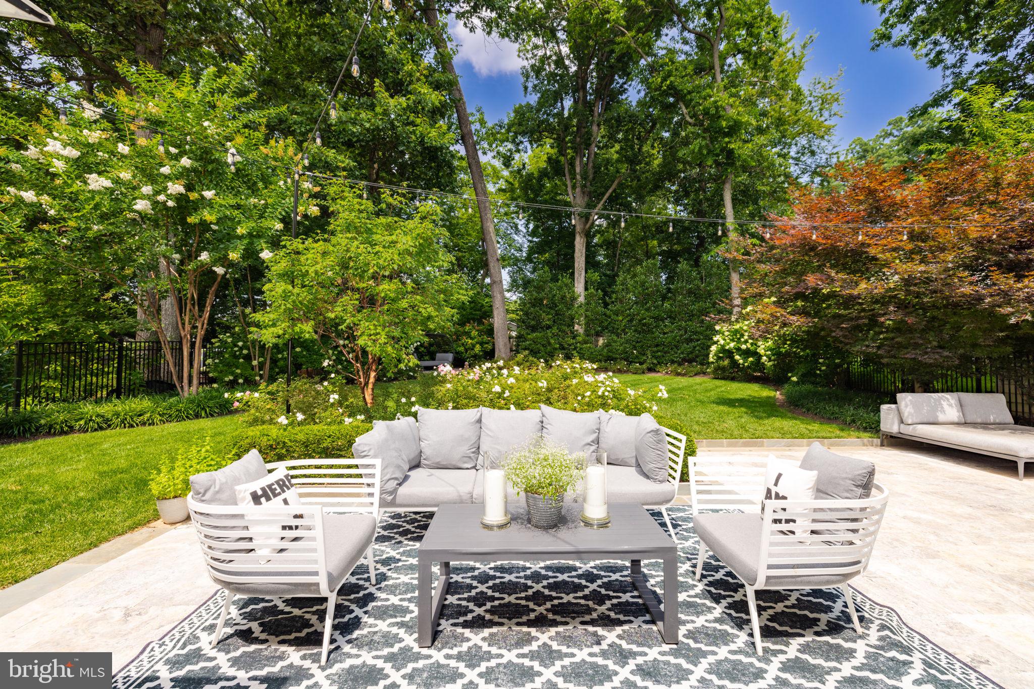 VIENNA WOODS - Residential