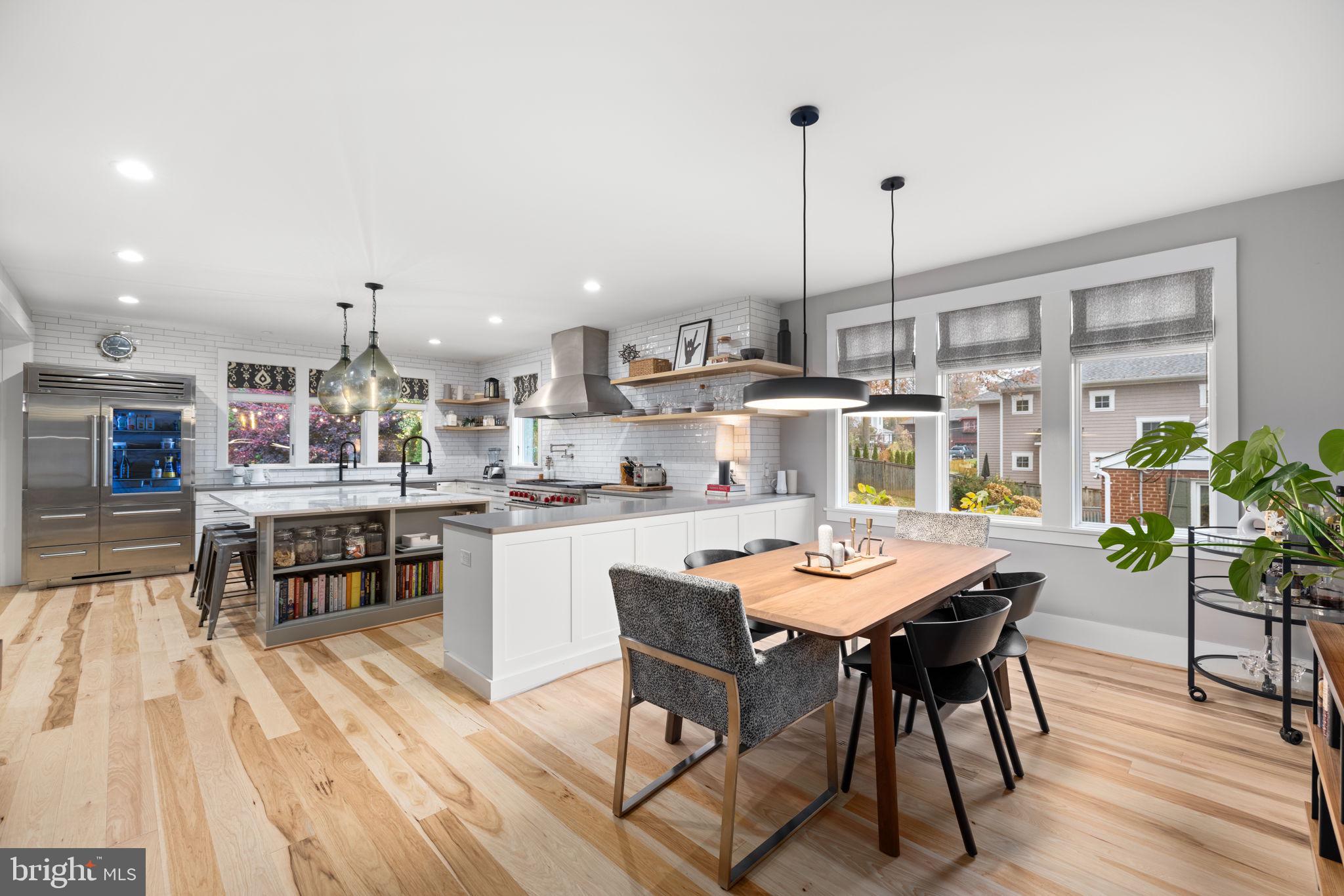 VIENNA WOODS - Residential