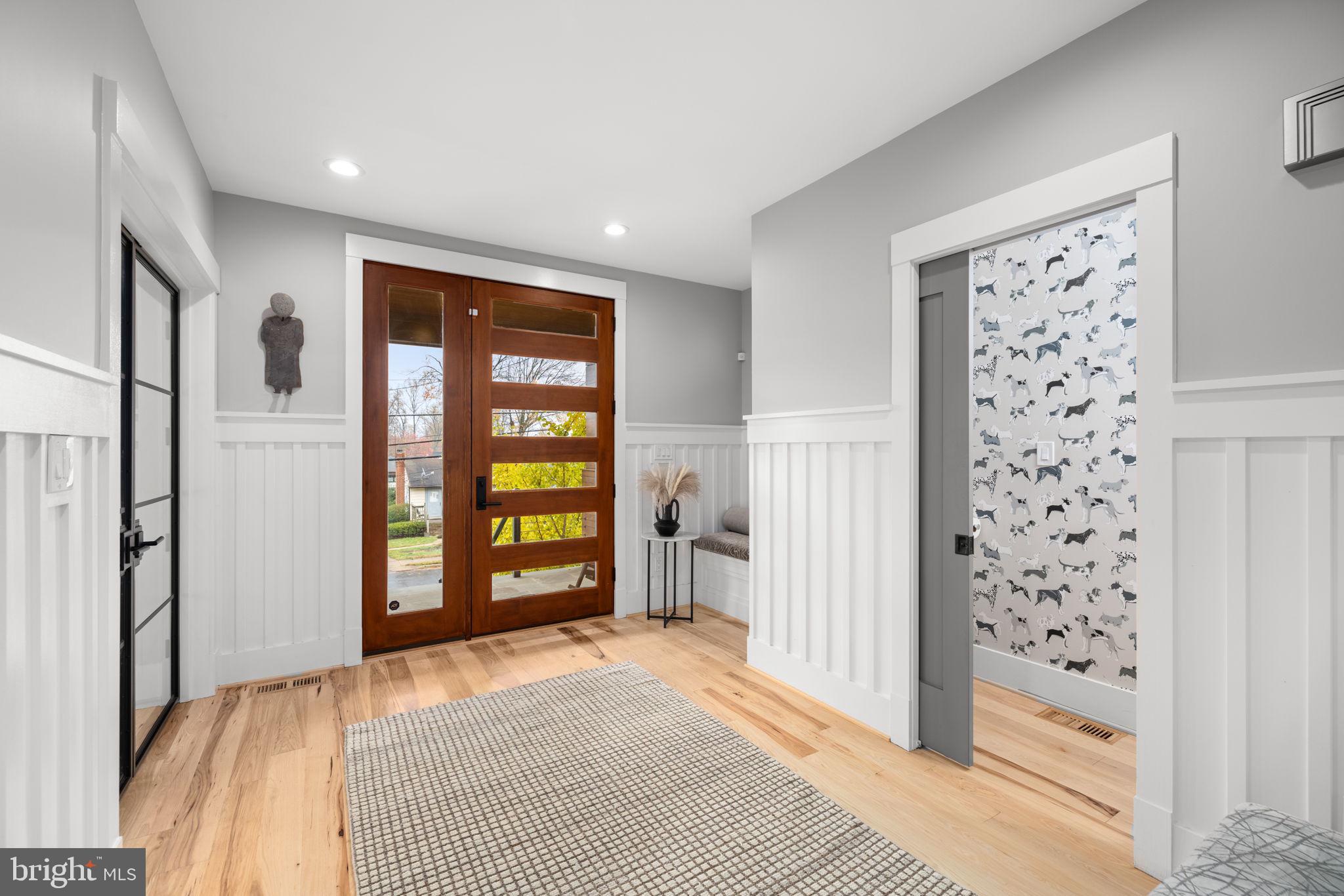 VIENNA WOODS - Residential