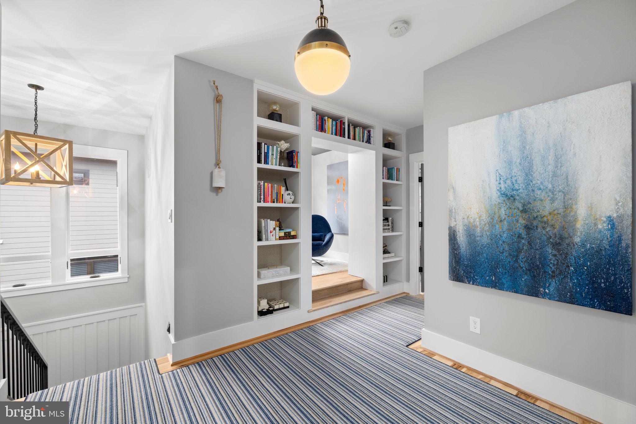 VIENNA WOODS - Residential