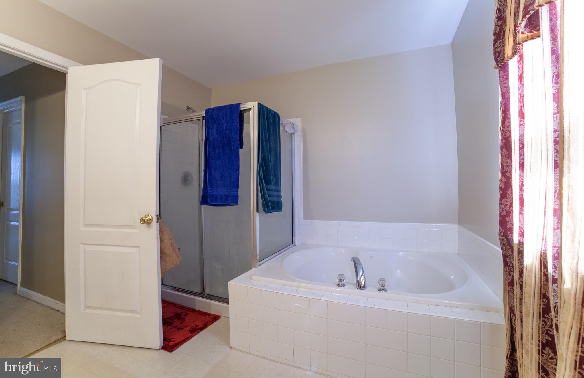 ROLLING OAKS - Residential