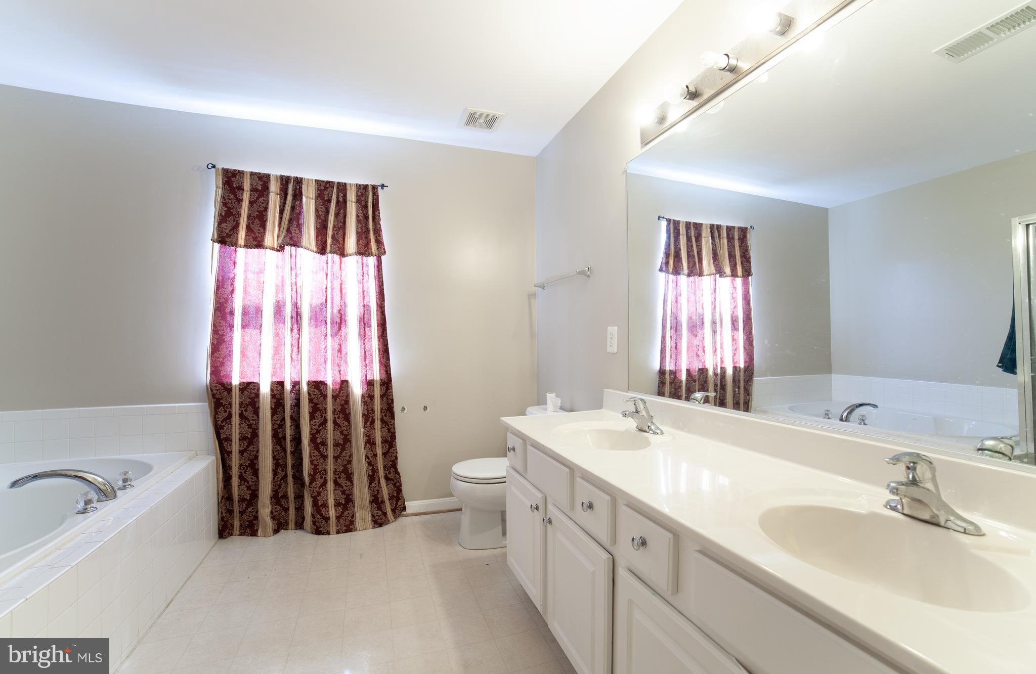 ROLLING OAKS - Residential