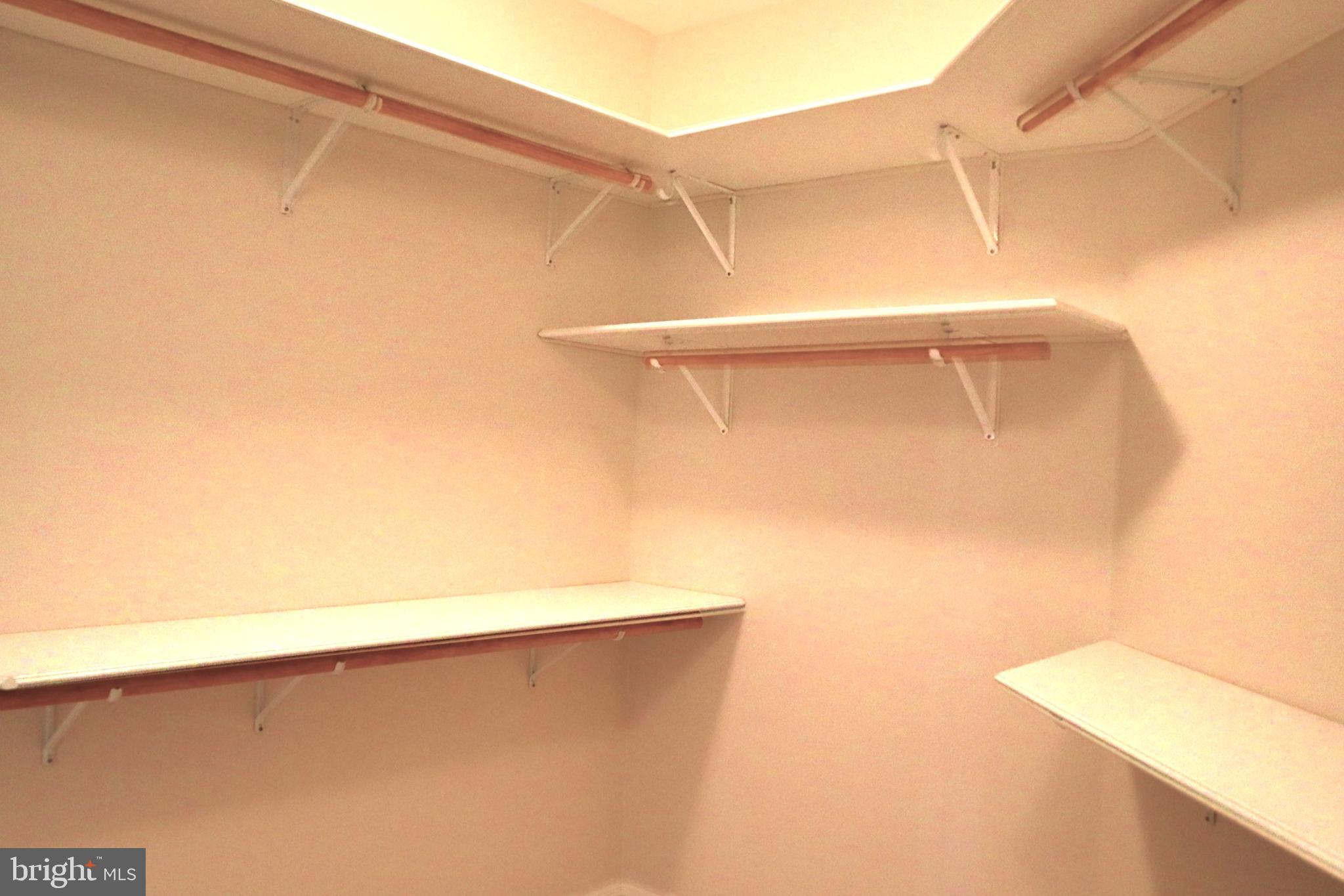 KING FARM BAILEYS COMMON - Residential