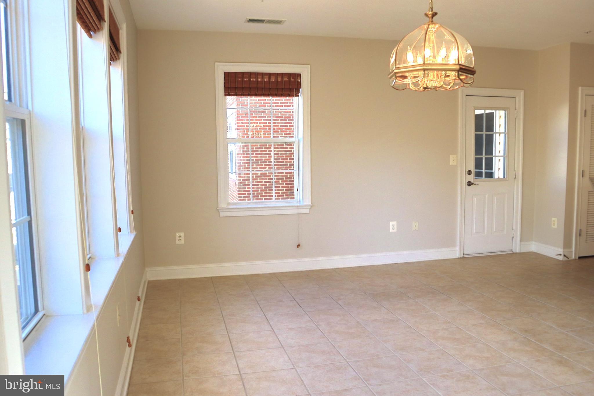 KING FARM BAILEYS COMMON - Residential