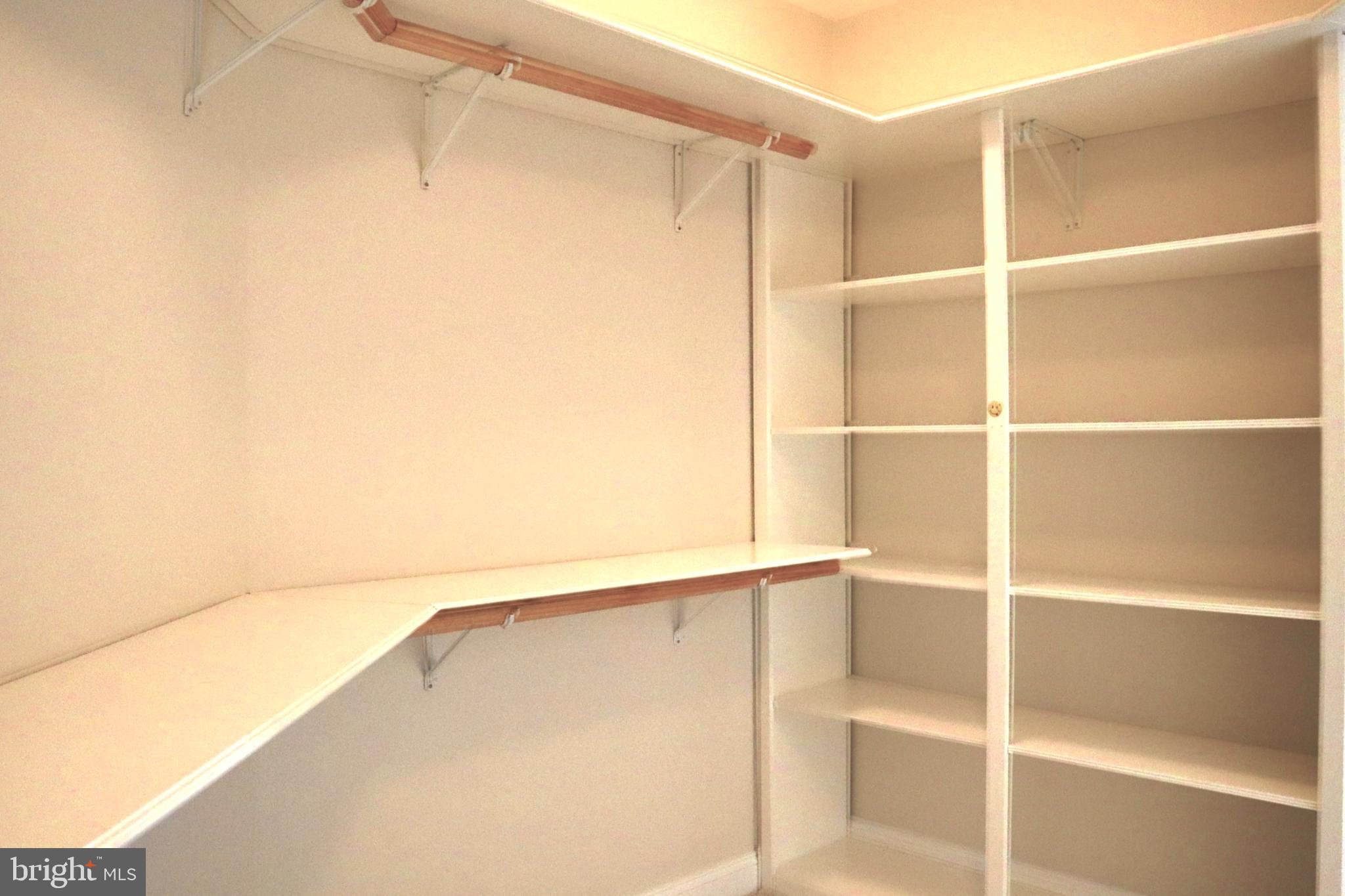 KING FARM BAILEYS COMMON - Residential