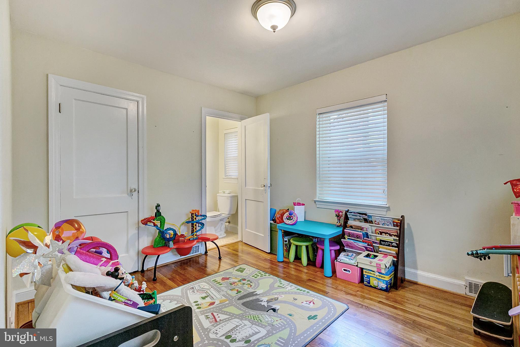 ARLINGTON - Residential Lease