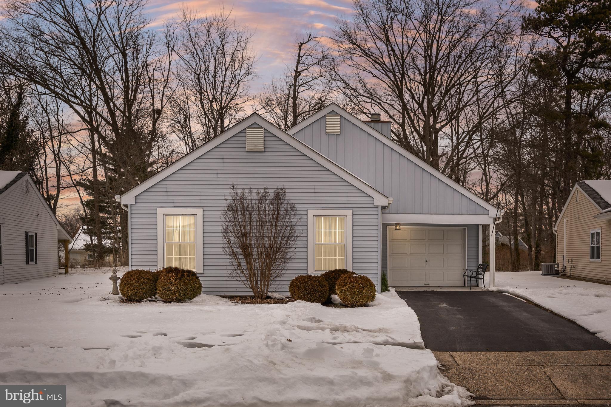 LEISURETOWNE - Residential