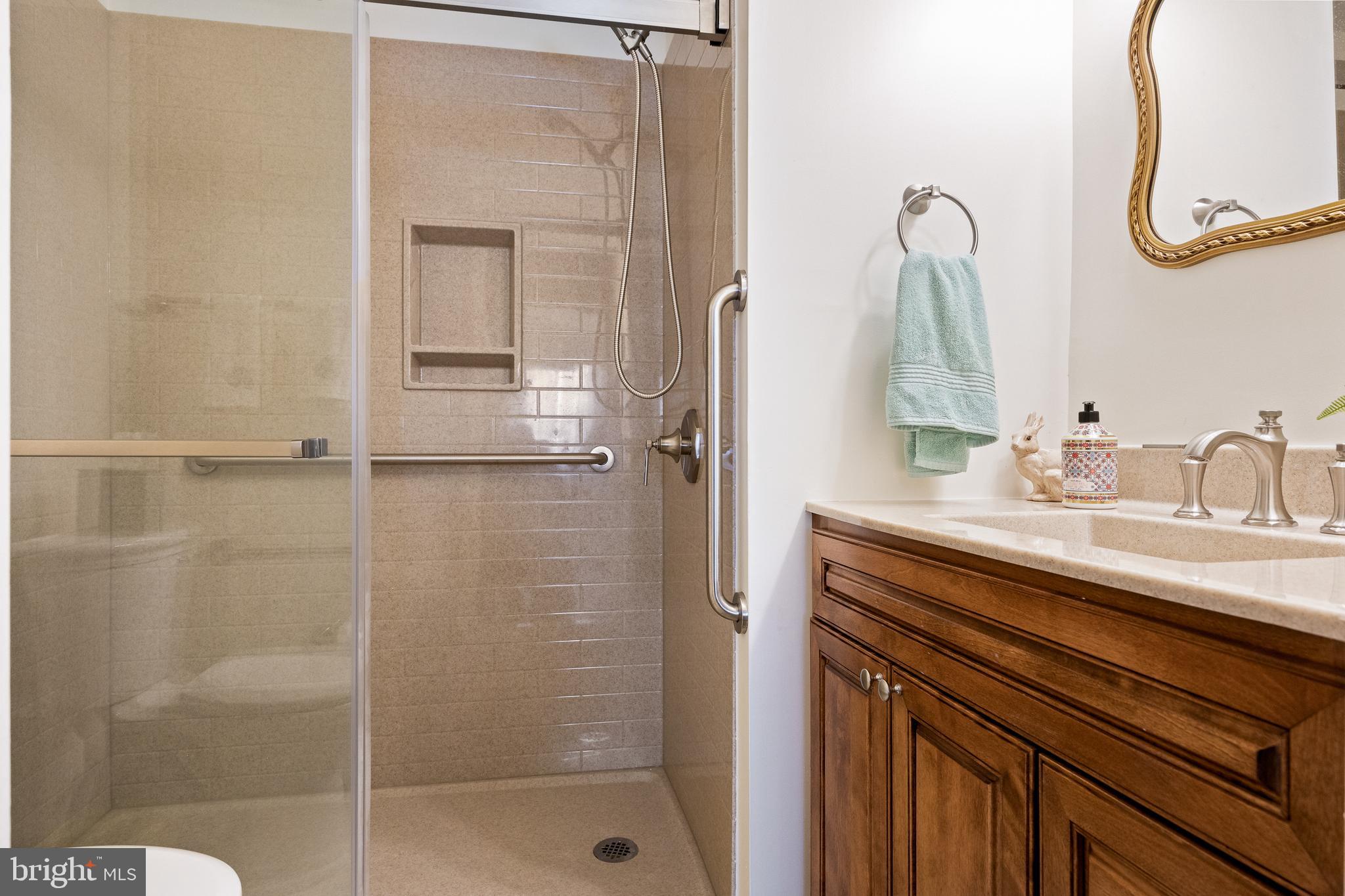 LEISURETOWNE - Residential