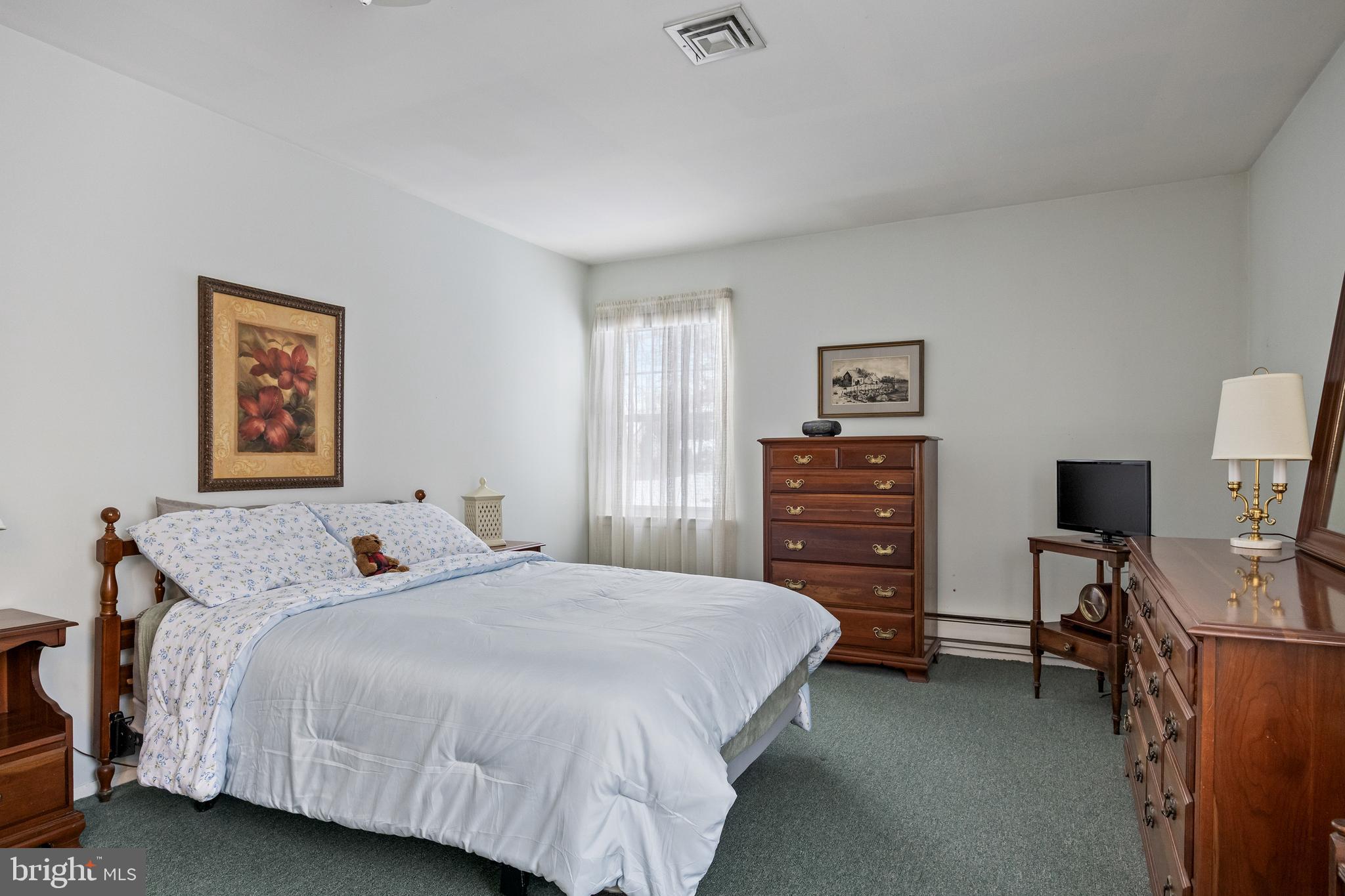 LEISURETOWNE - Residential