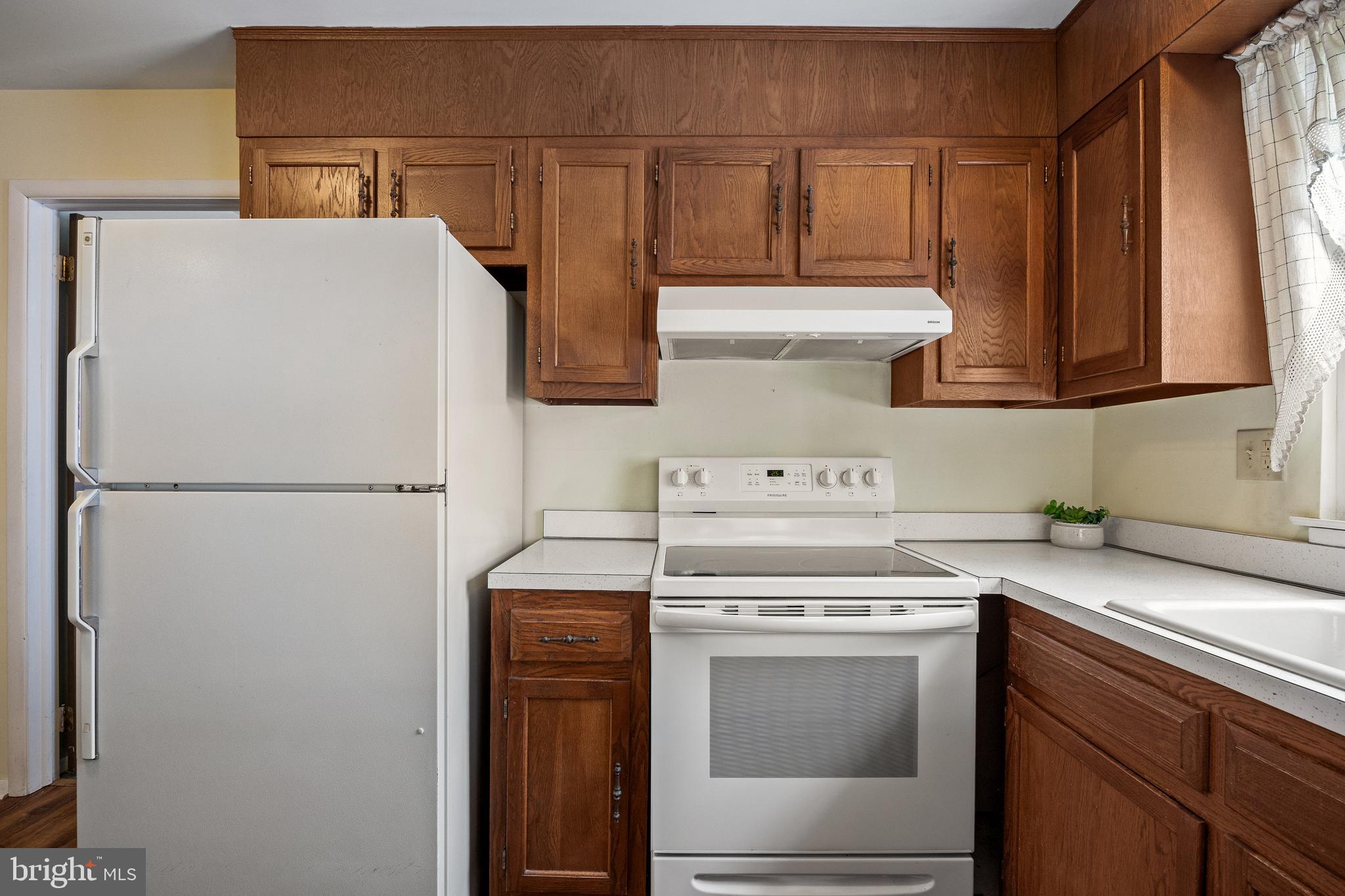 LEISURETOWNE - Residential