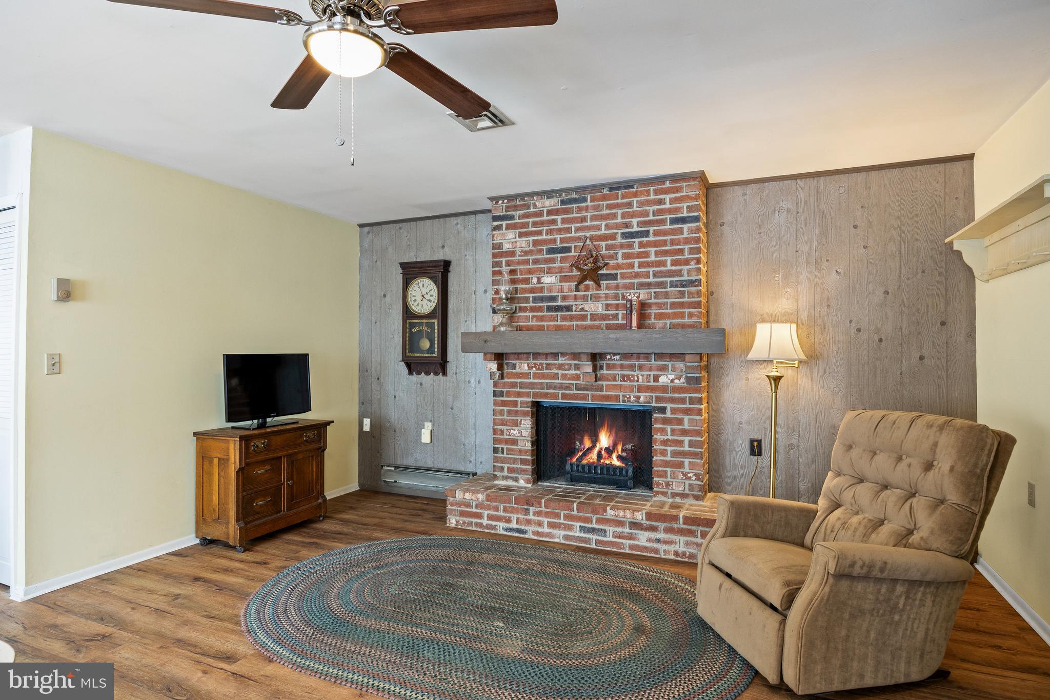 LEISURETOWNE - Residential