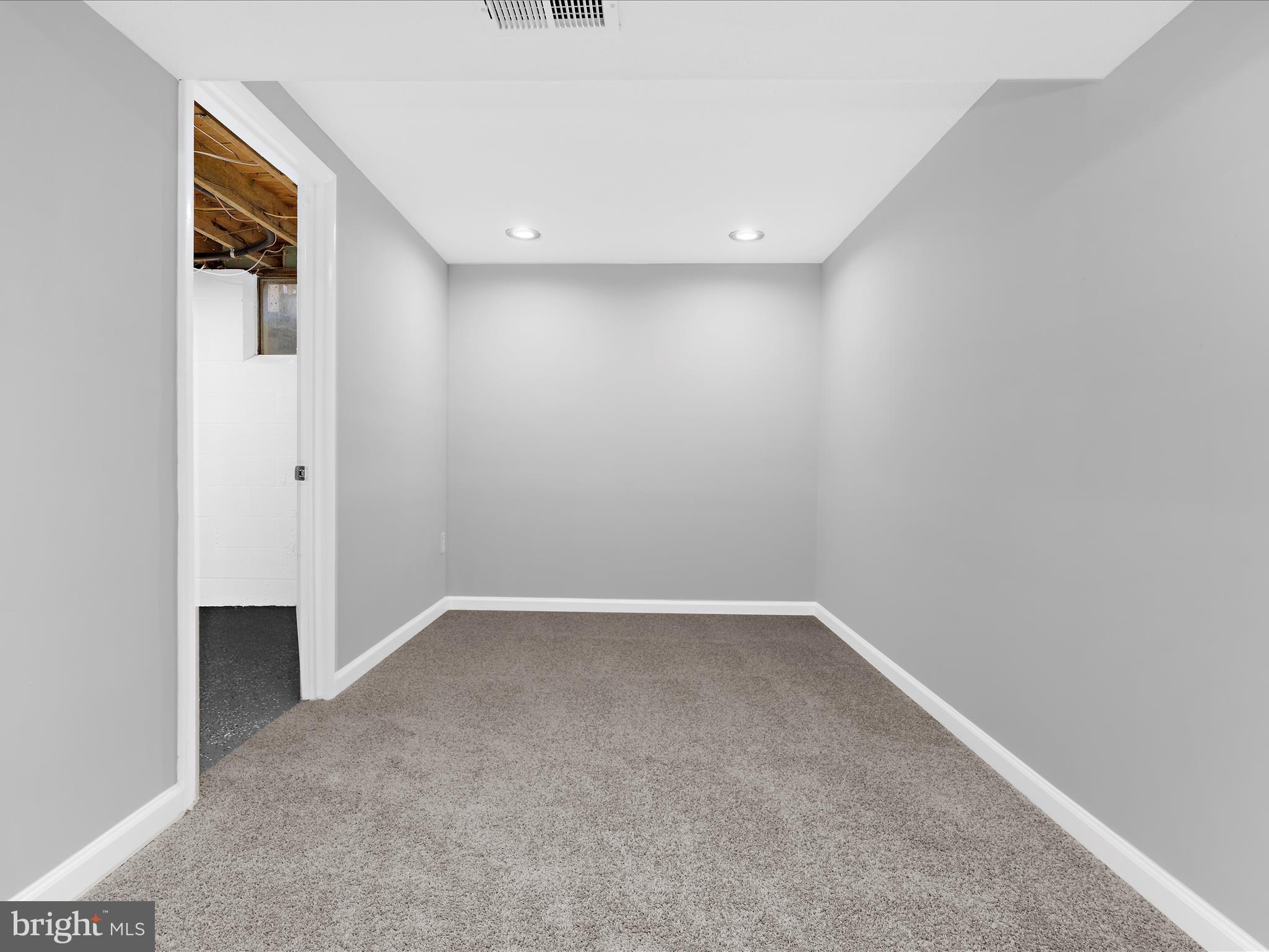 AMBER MEADOWS - Residential