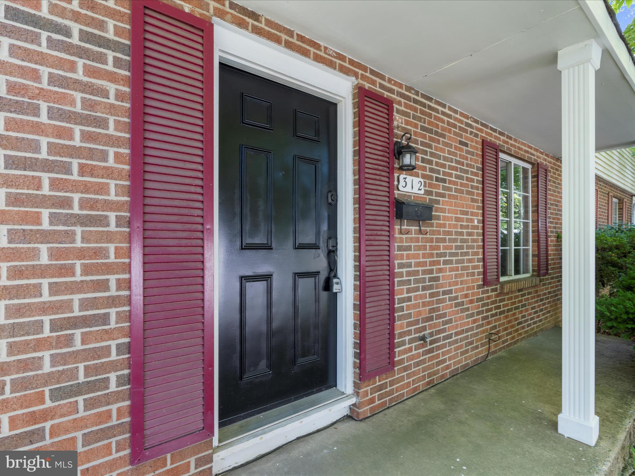 312 HEATHER RIDGE DRIVE