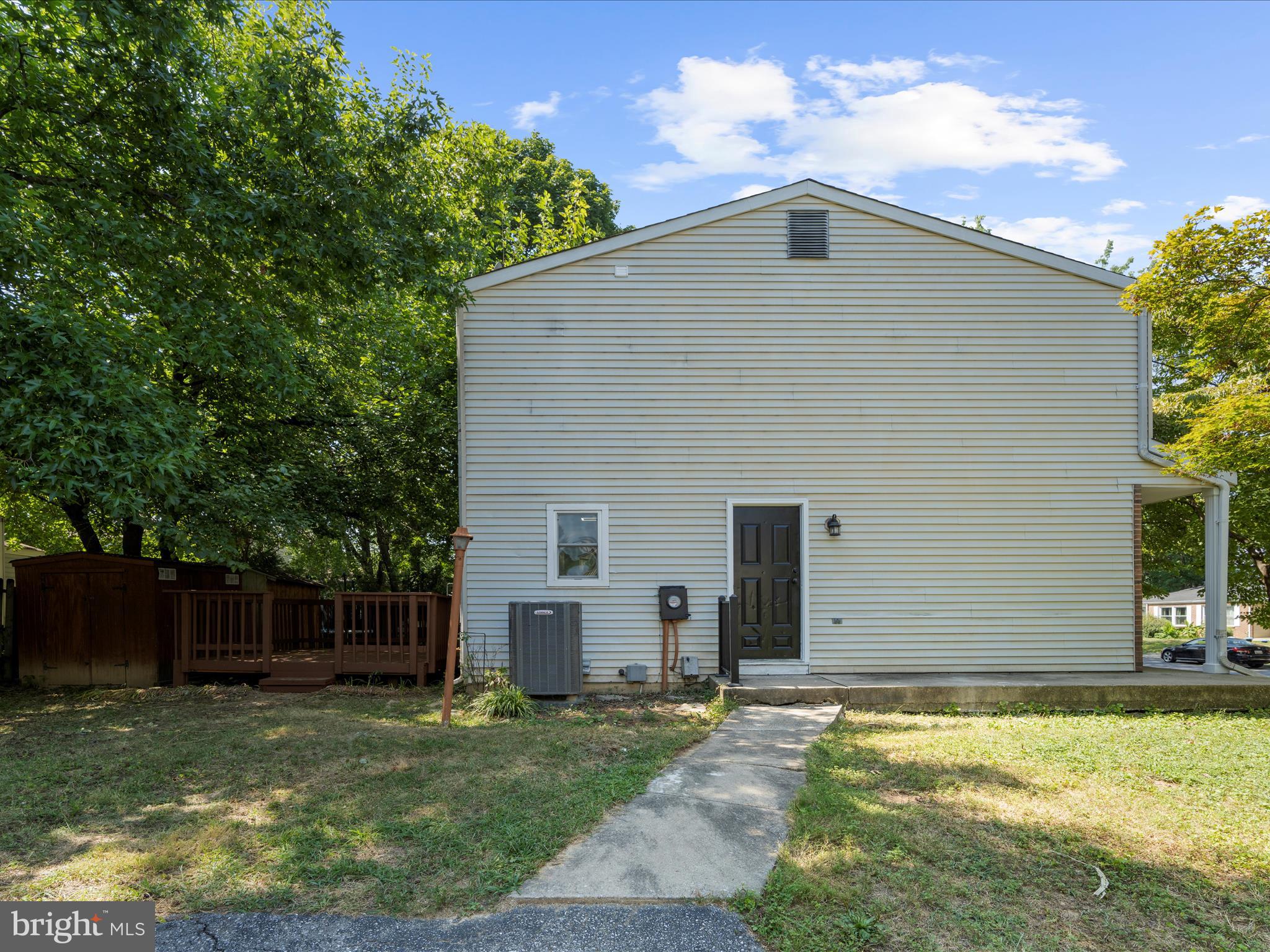 AMBER MEADOWS - Residential