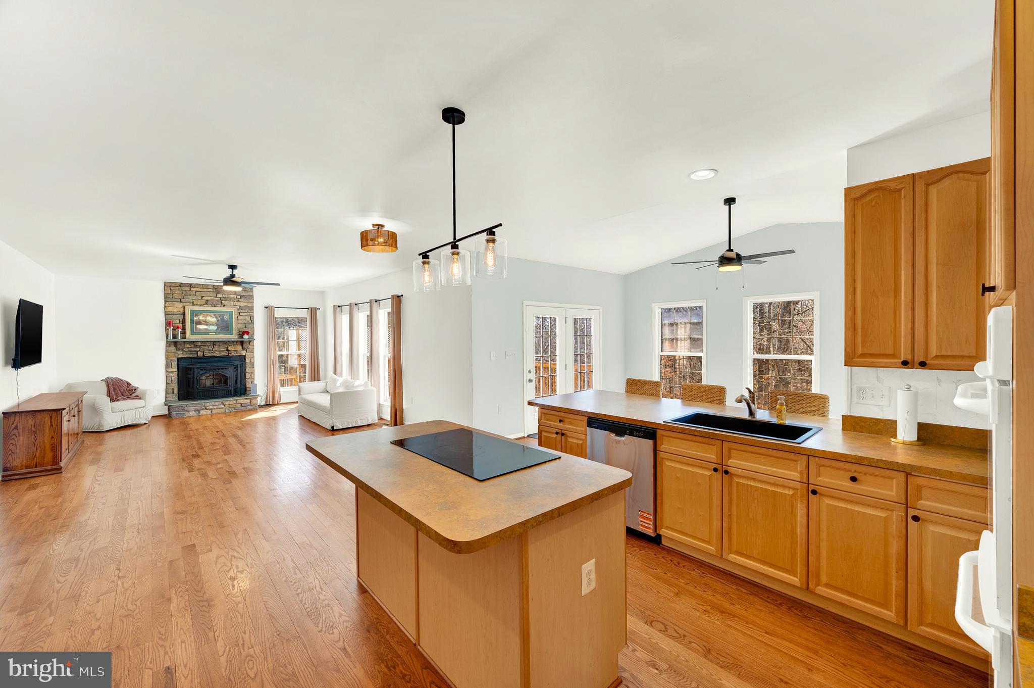 SHERWOOD FOREST - Residential