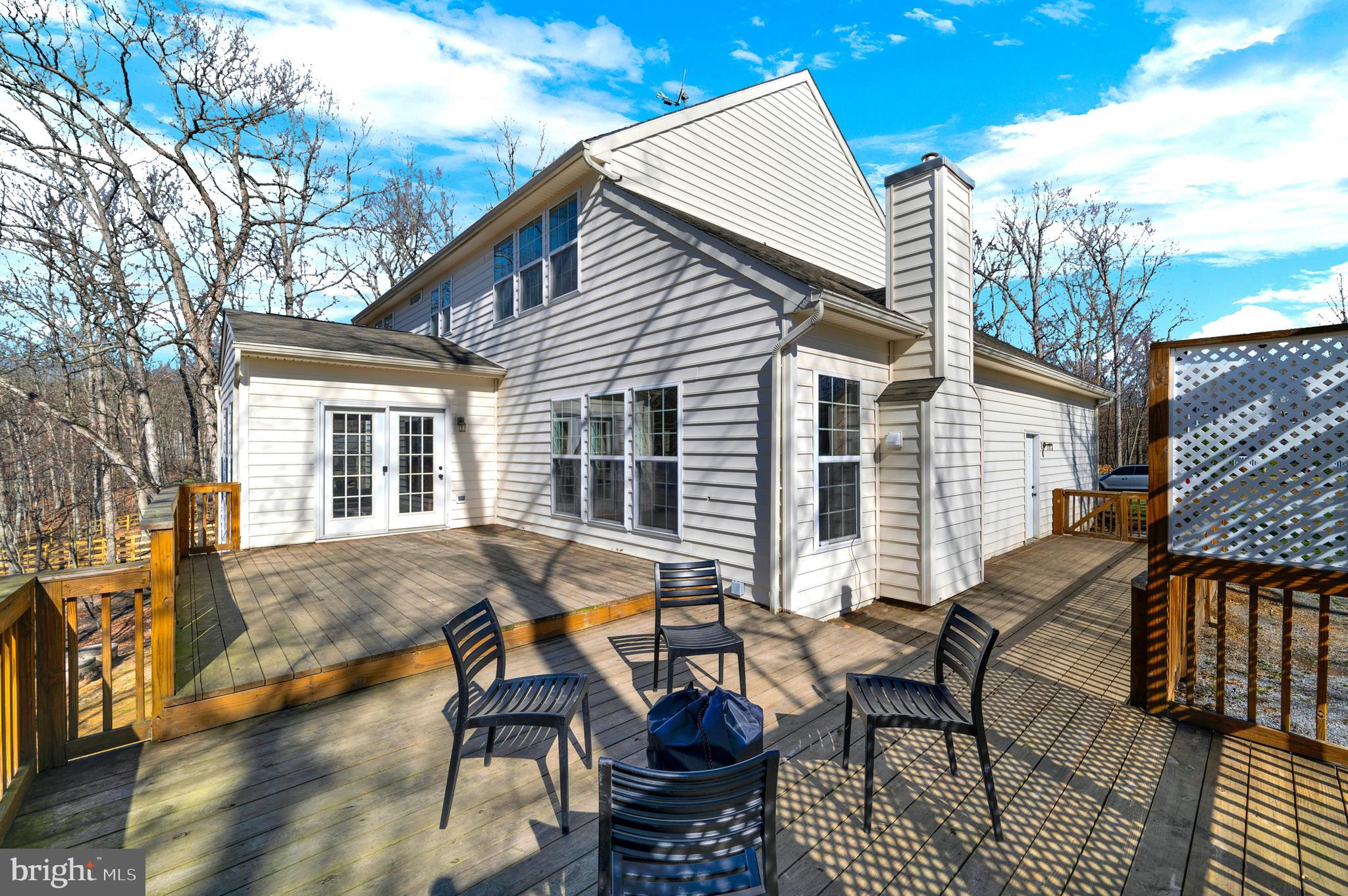 SHERWOOD FOREST - Residential