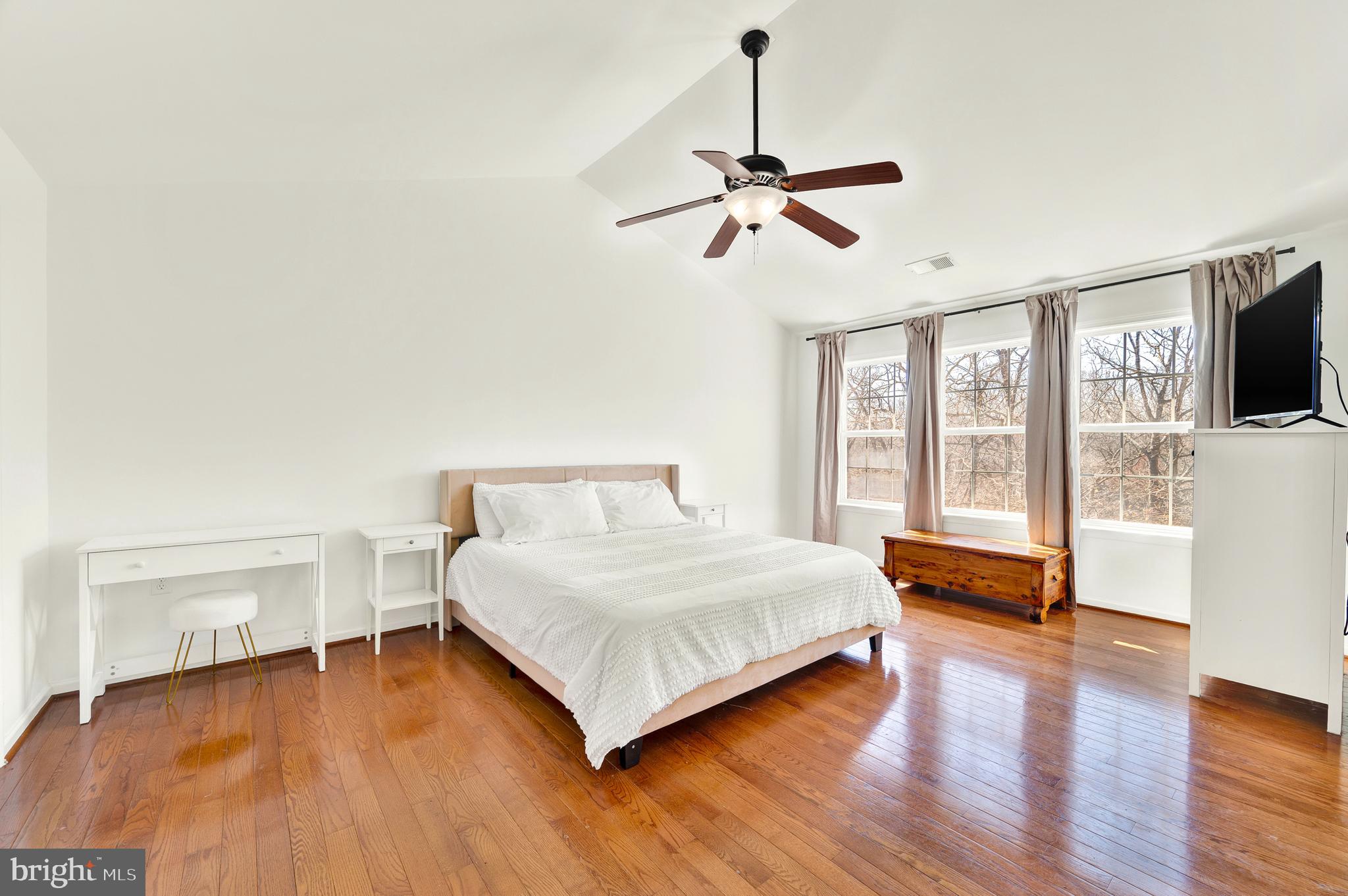 SHERWOOD FOREST - Residential