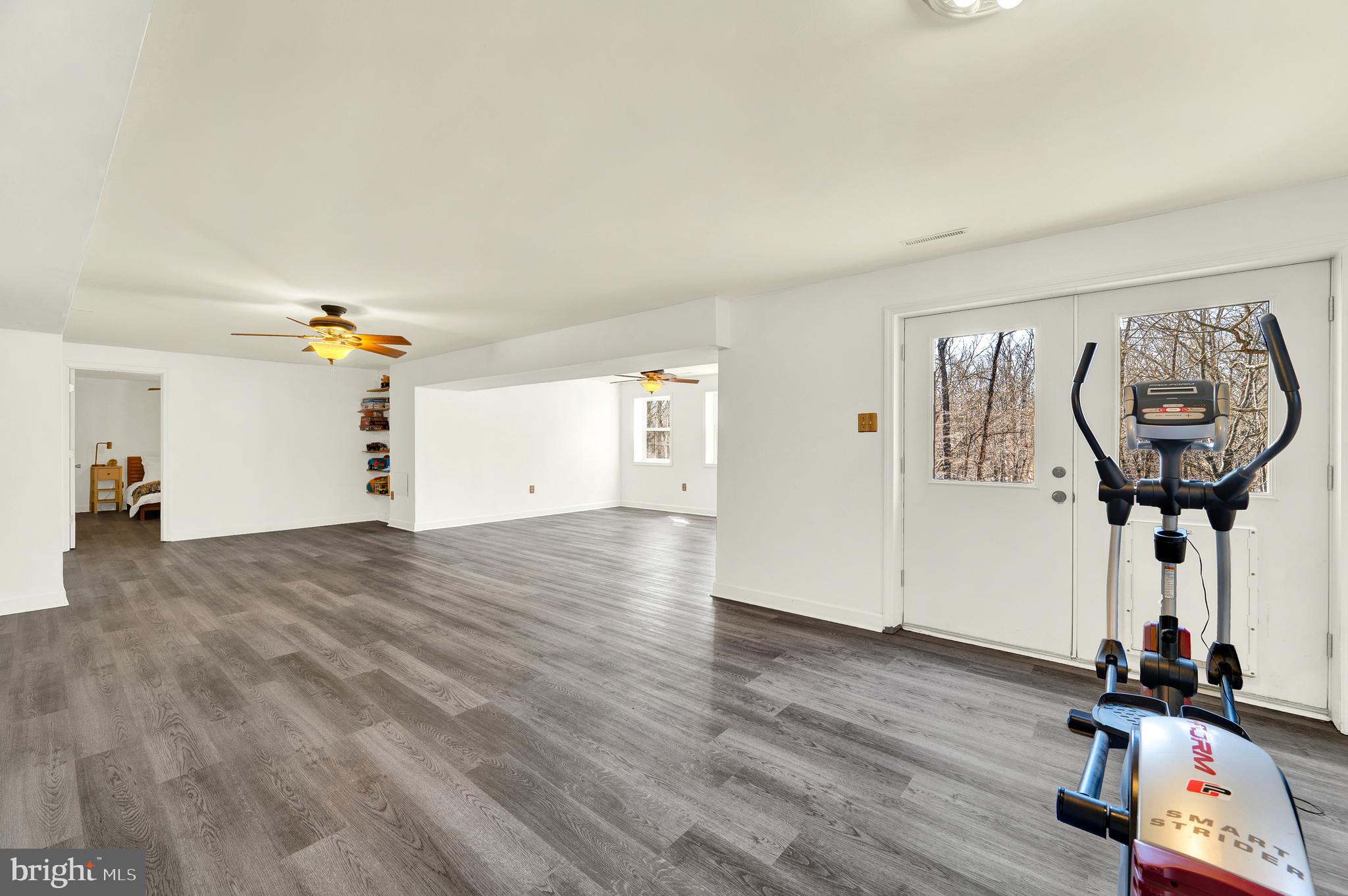 SHERWOOD FOREST - Residential