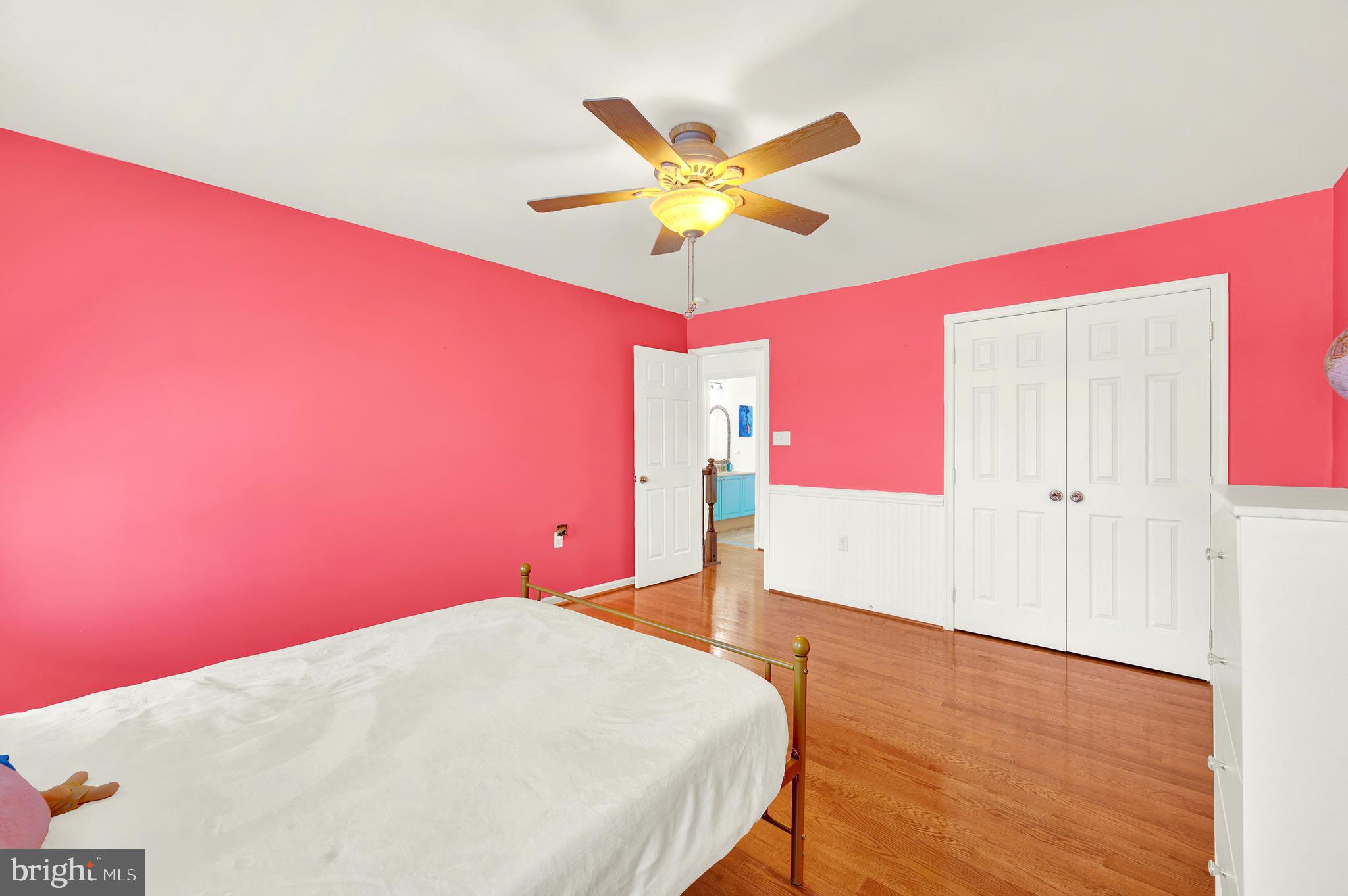 SHERWOOD FOREST - Residential