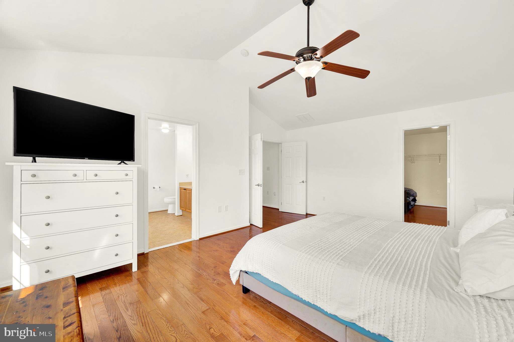 SHERWOOD FOREST - Residential