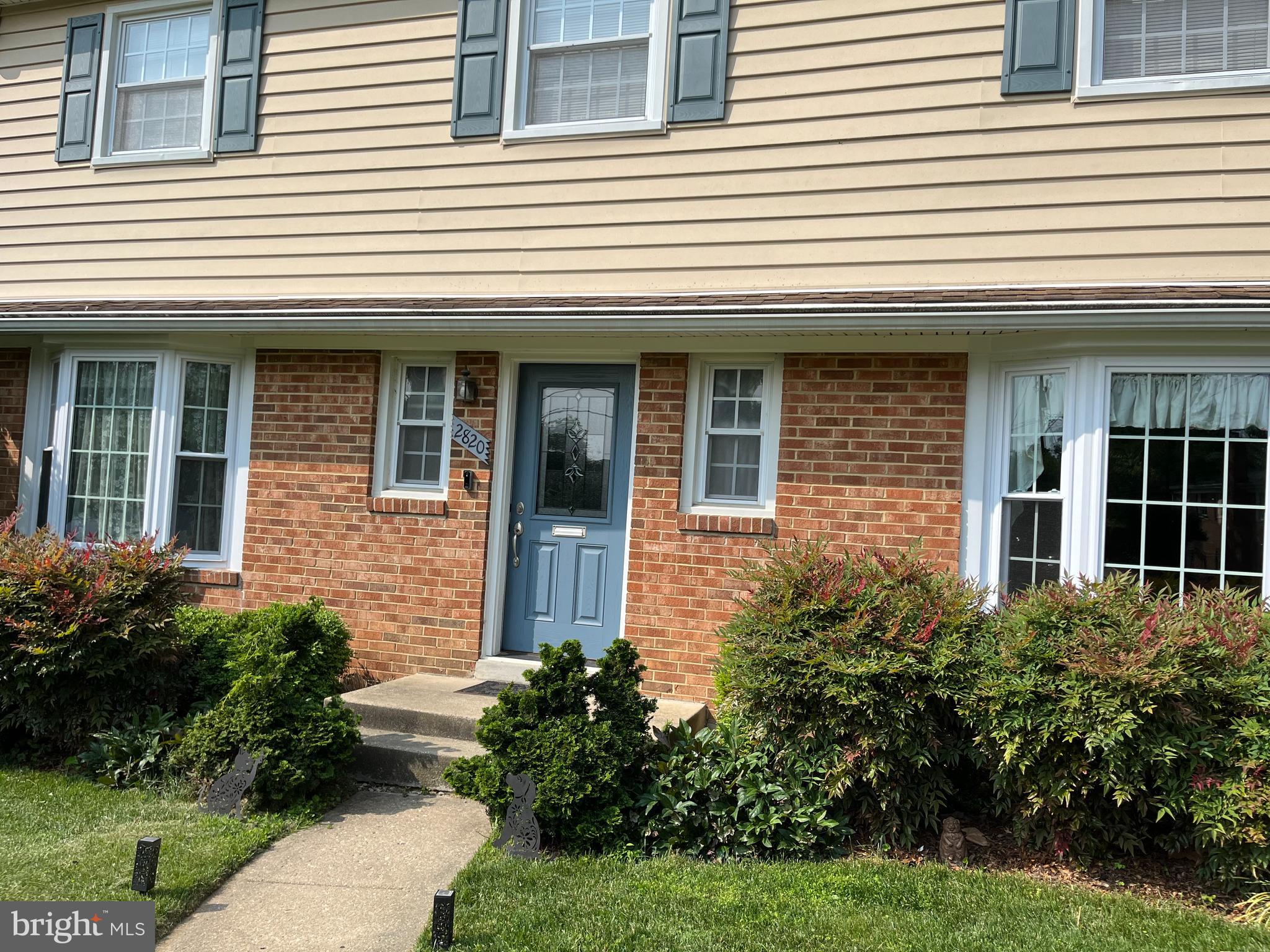 FOXHALL - Residential Lease