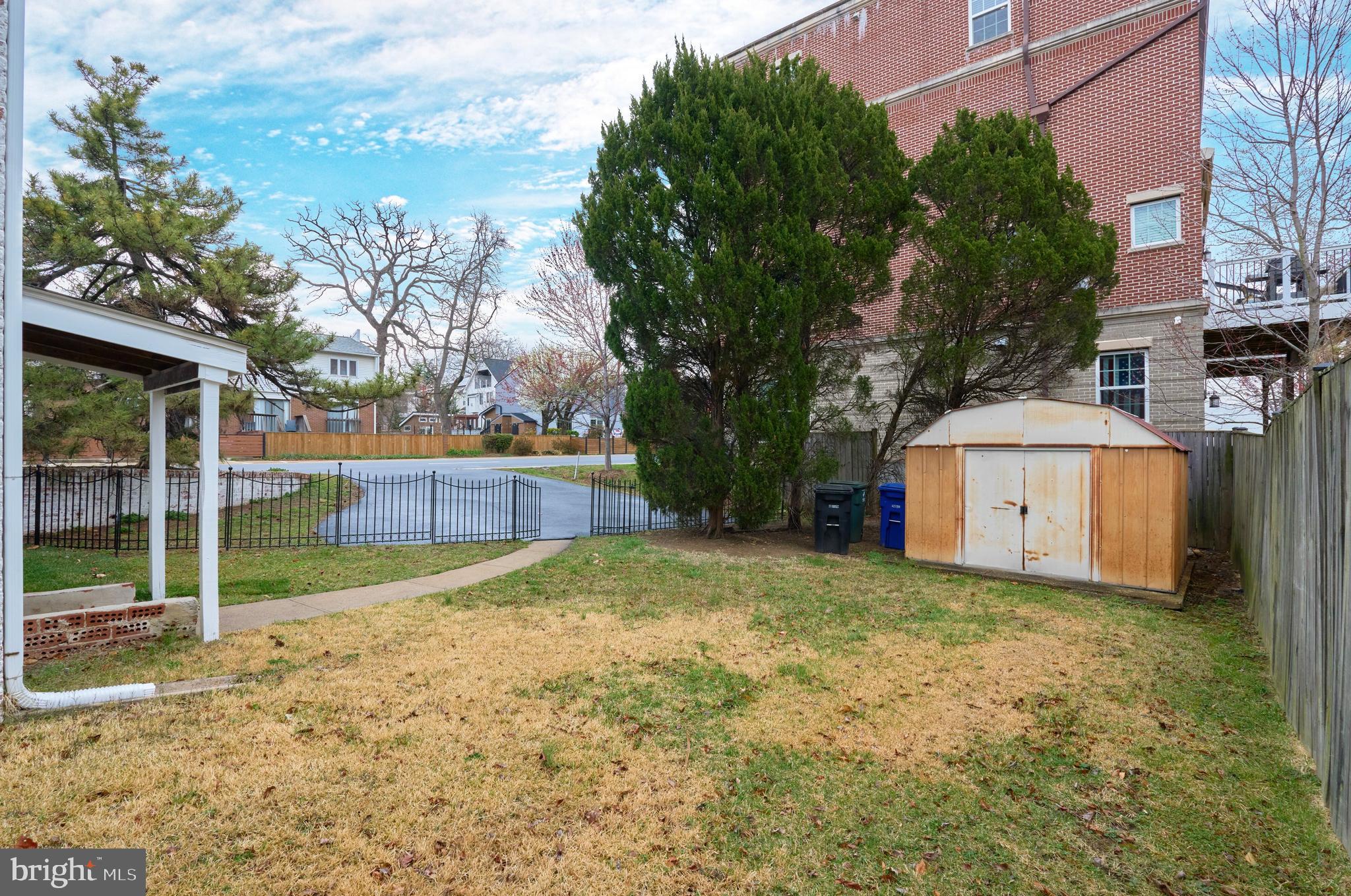 BALLSTON - Residential