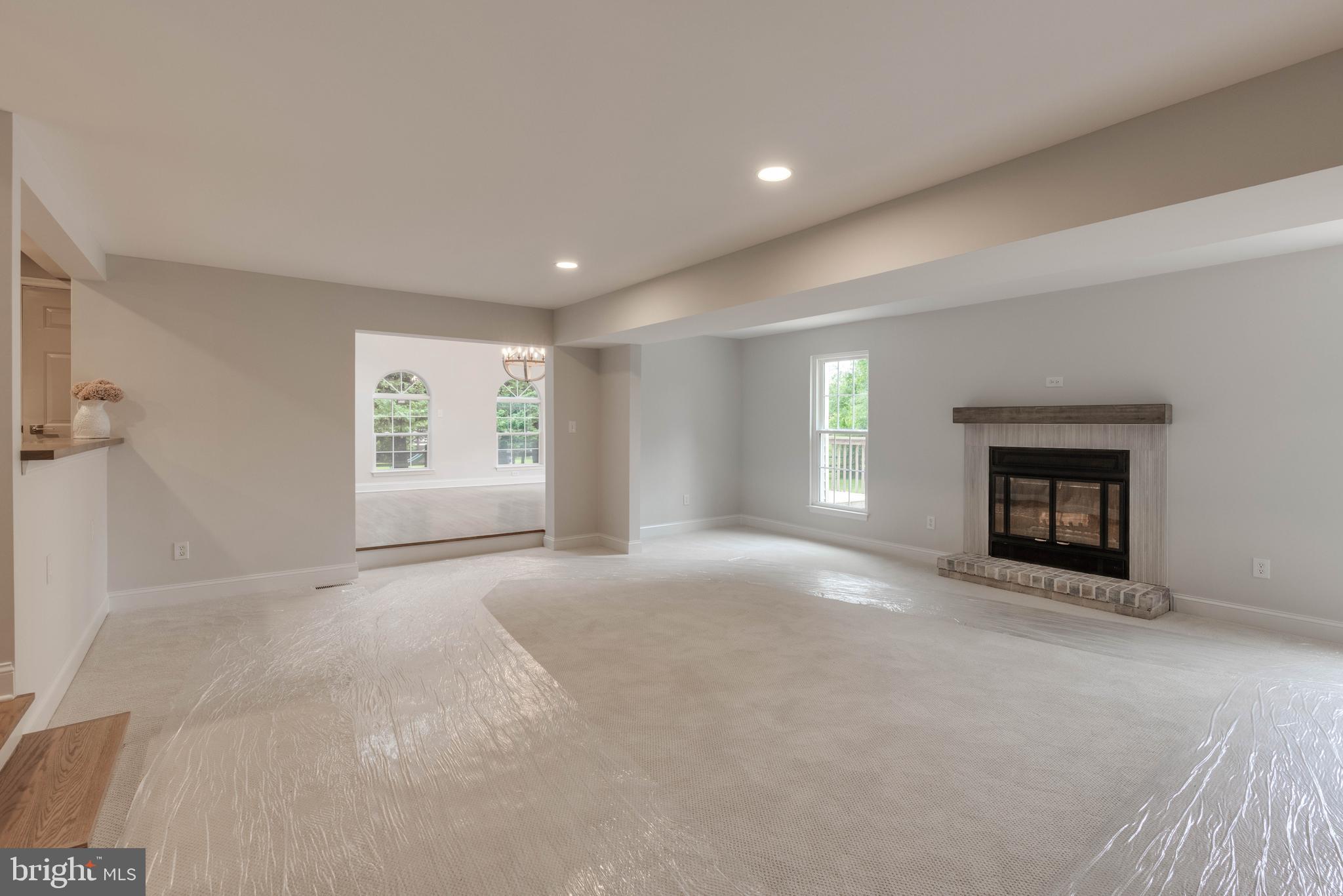 DULANEY GATE - Residential