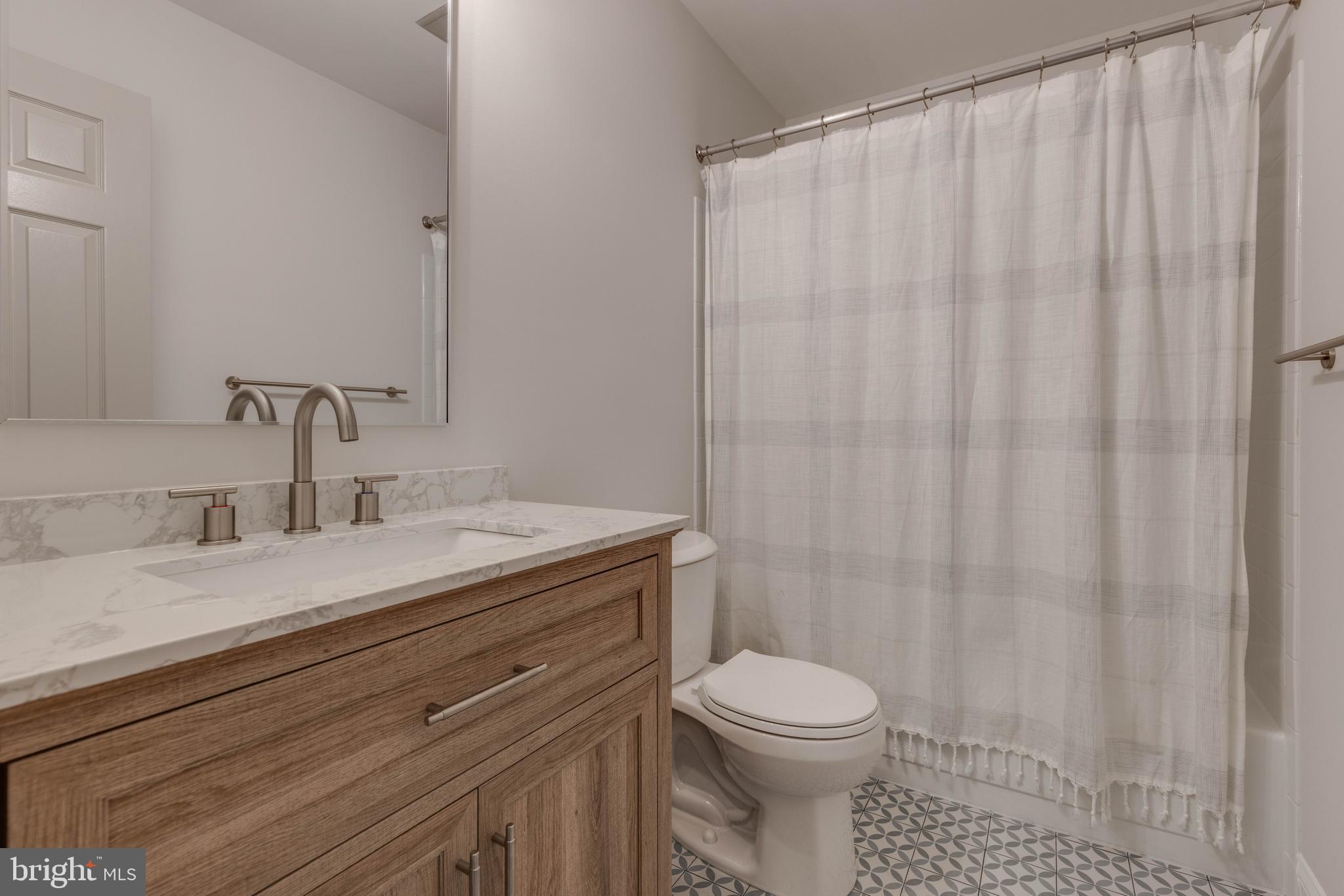 DULANEY GATE - Residential