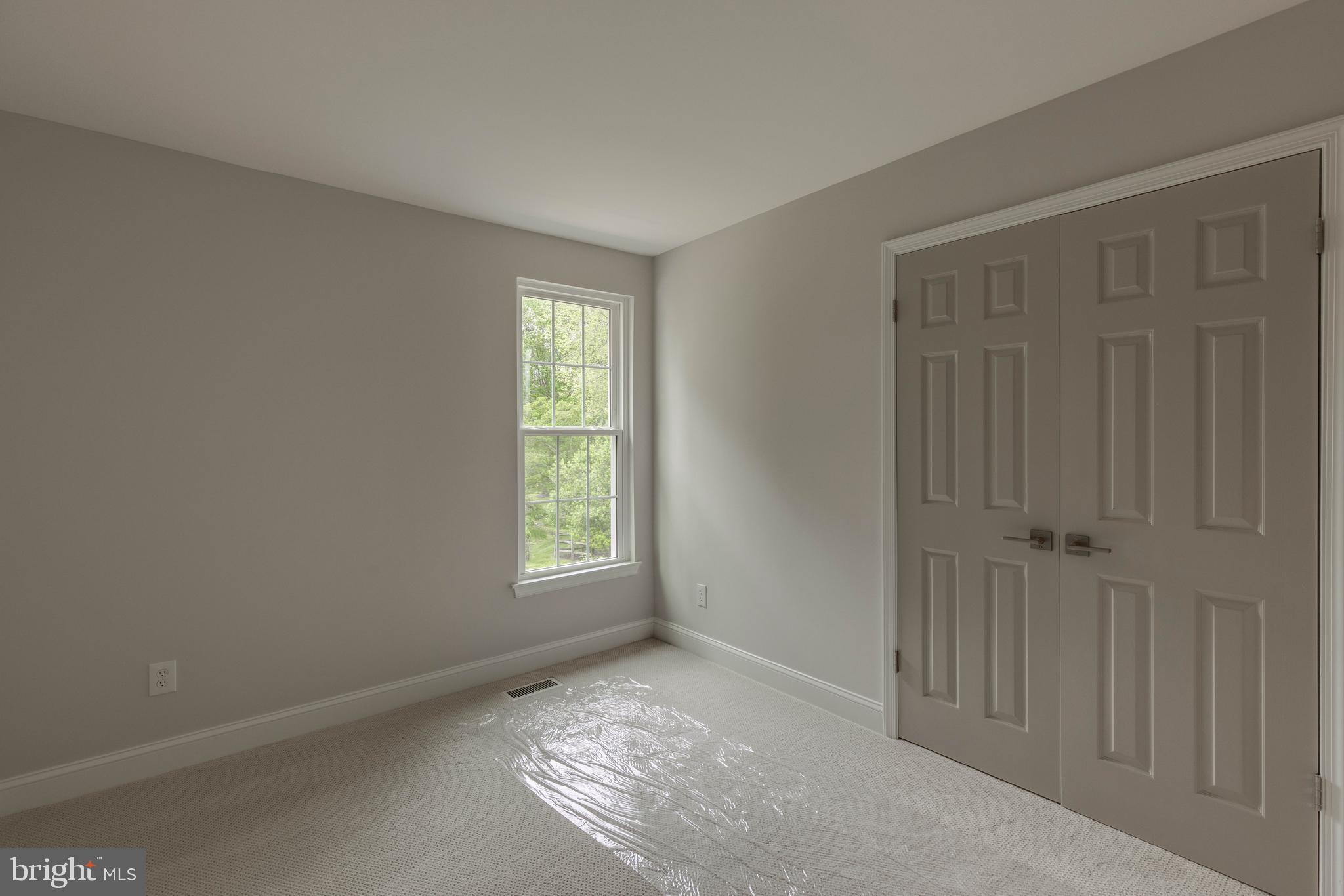 DULANEY GATE - Residential