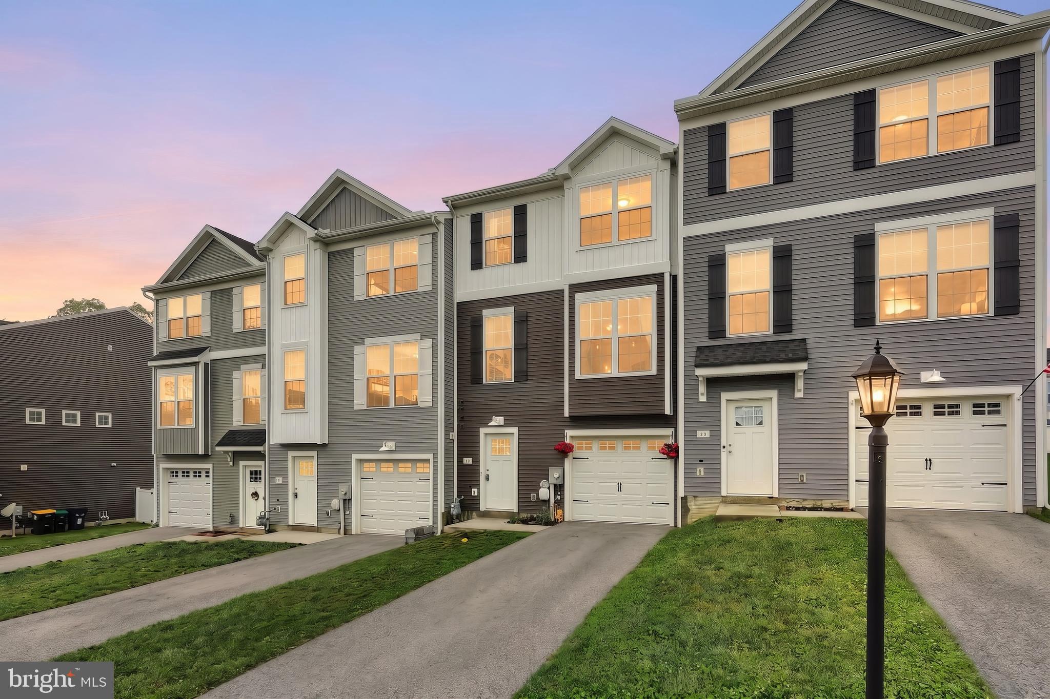 BROOKSIDE TOWNHOMES - Residential
