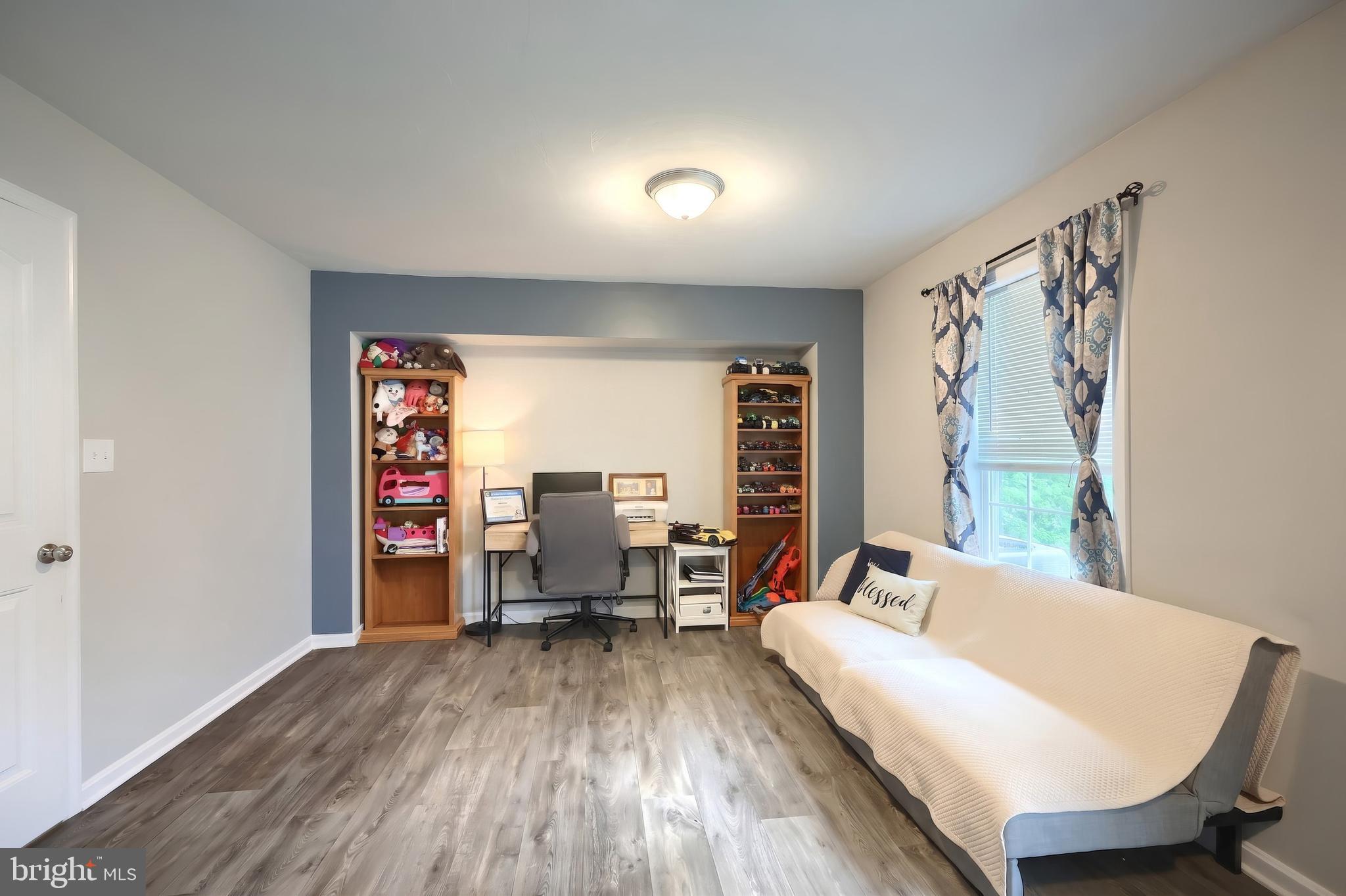 BROOKSIDE TOWNHOMES - Residential