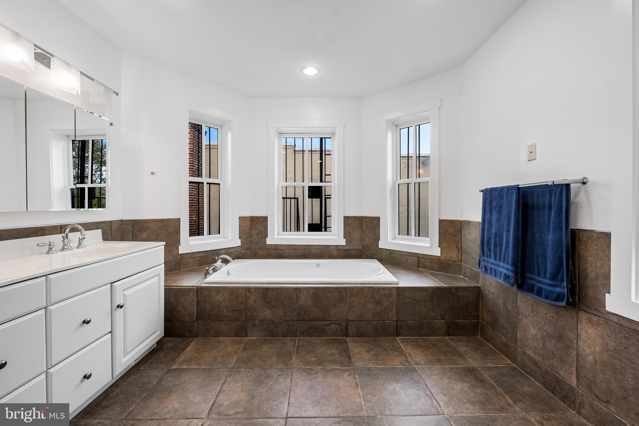 RESERVOIR HILL - Residential