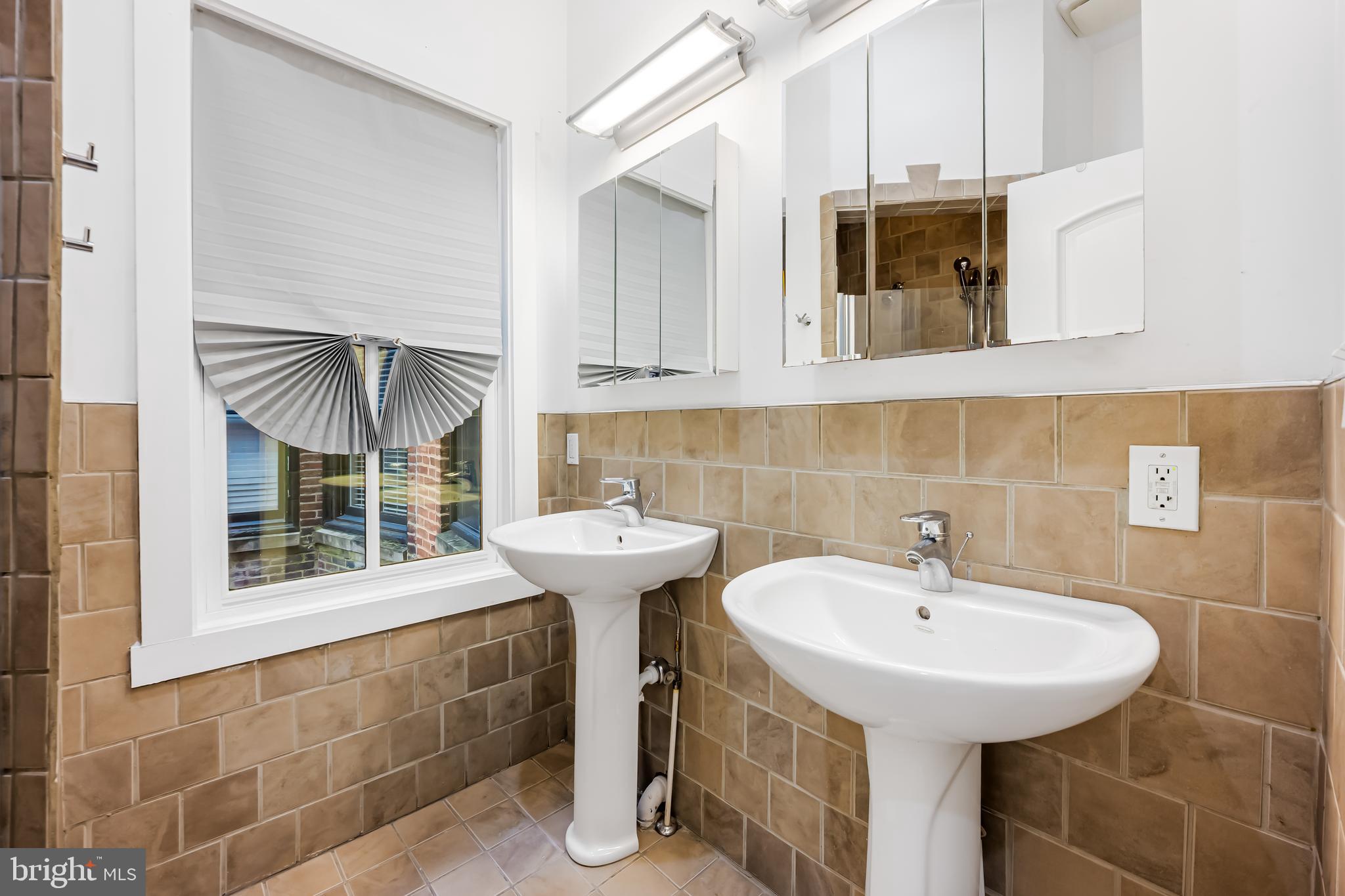 RESERVOIR HILL - Residential