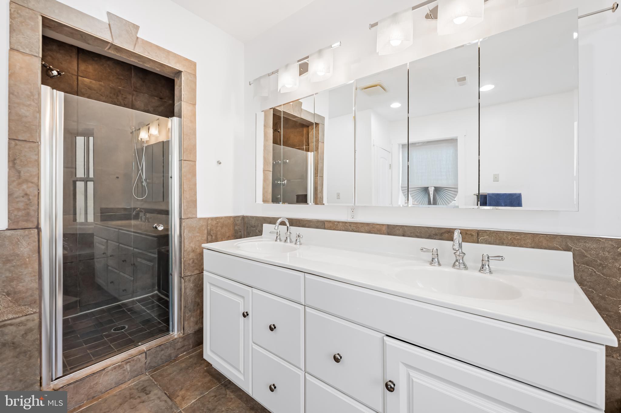 RESERVOIR HILL - Residential