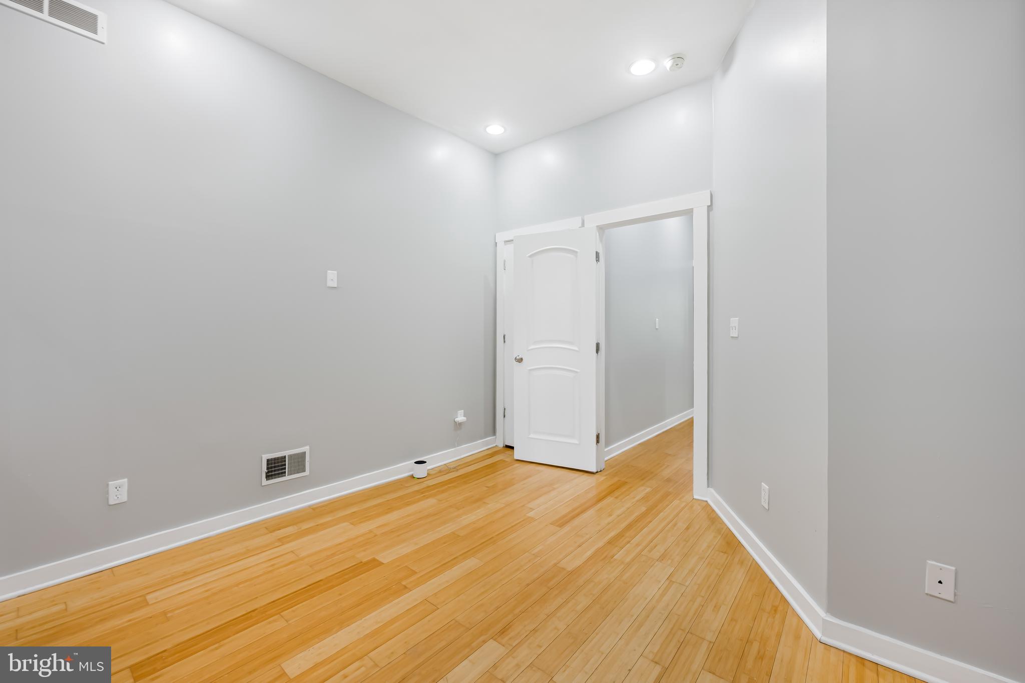 RESERVOIR HILL - Residential